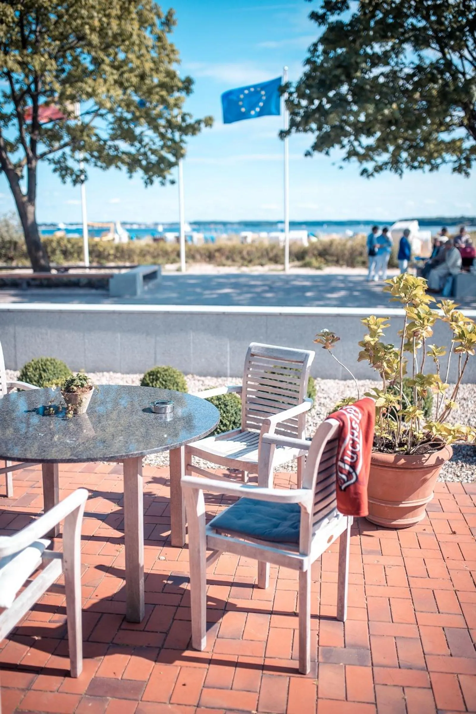 Restaurant/places to eat in Strandhotel Strande