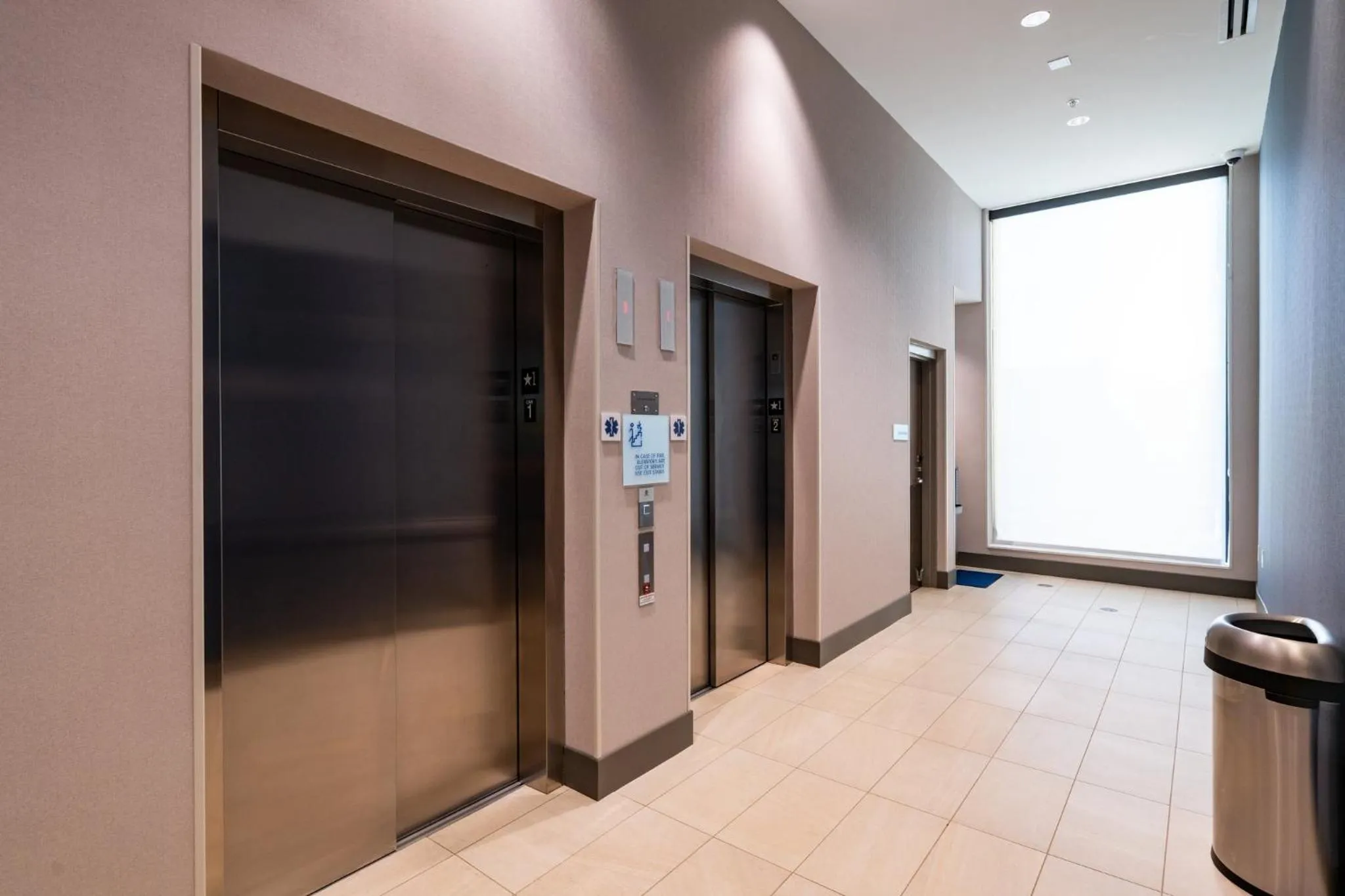 Lobby or reception in Holiday Inn Express & Suites Murfreesboro West by IHG