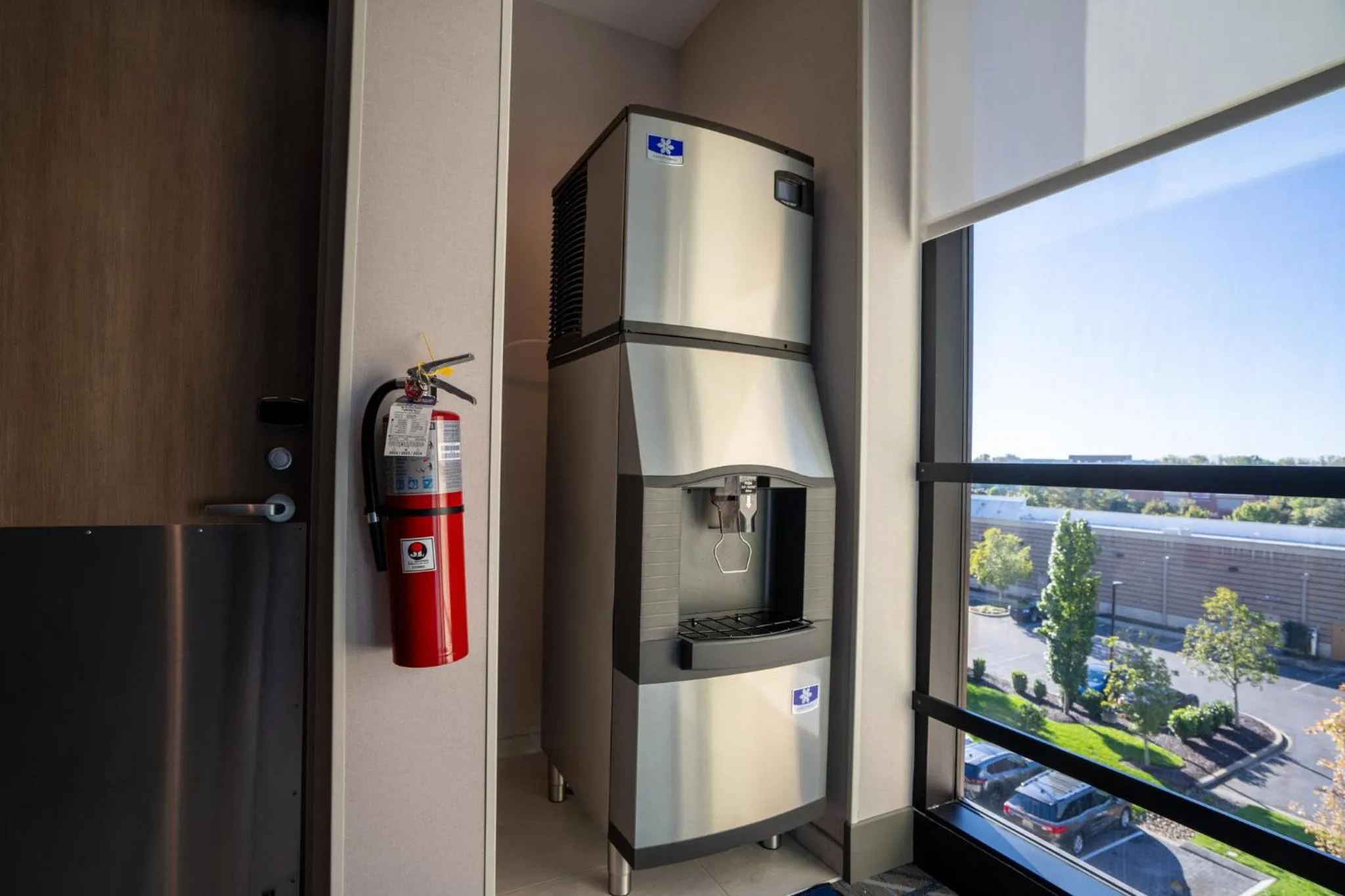 Lobby or reception in Holiday Inn Express & Suites Murfreesboro West by IHG