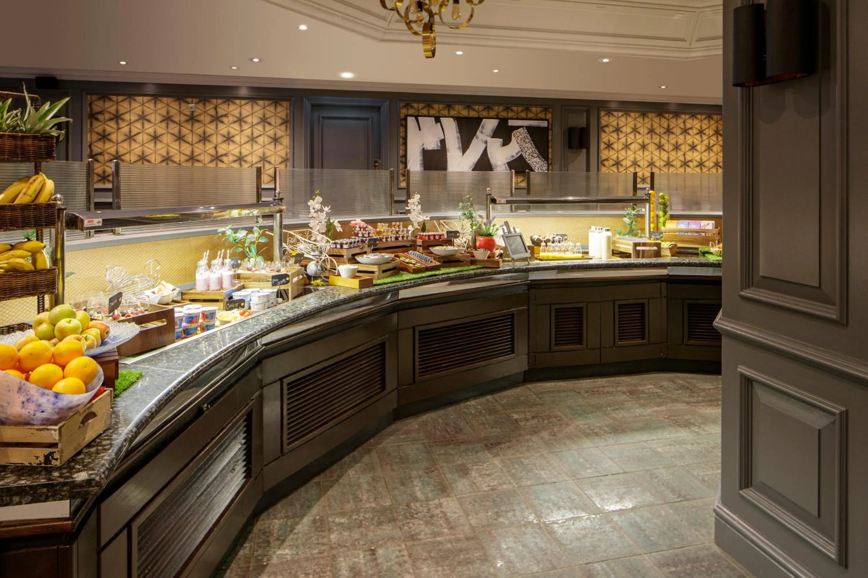 Breakfast in Crowne Plaza Nottingham by IHG