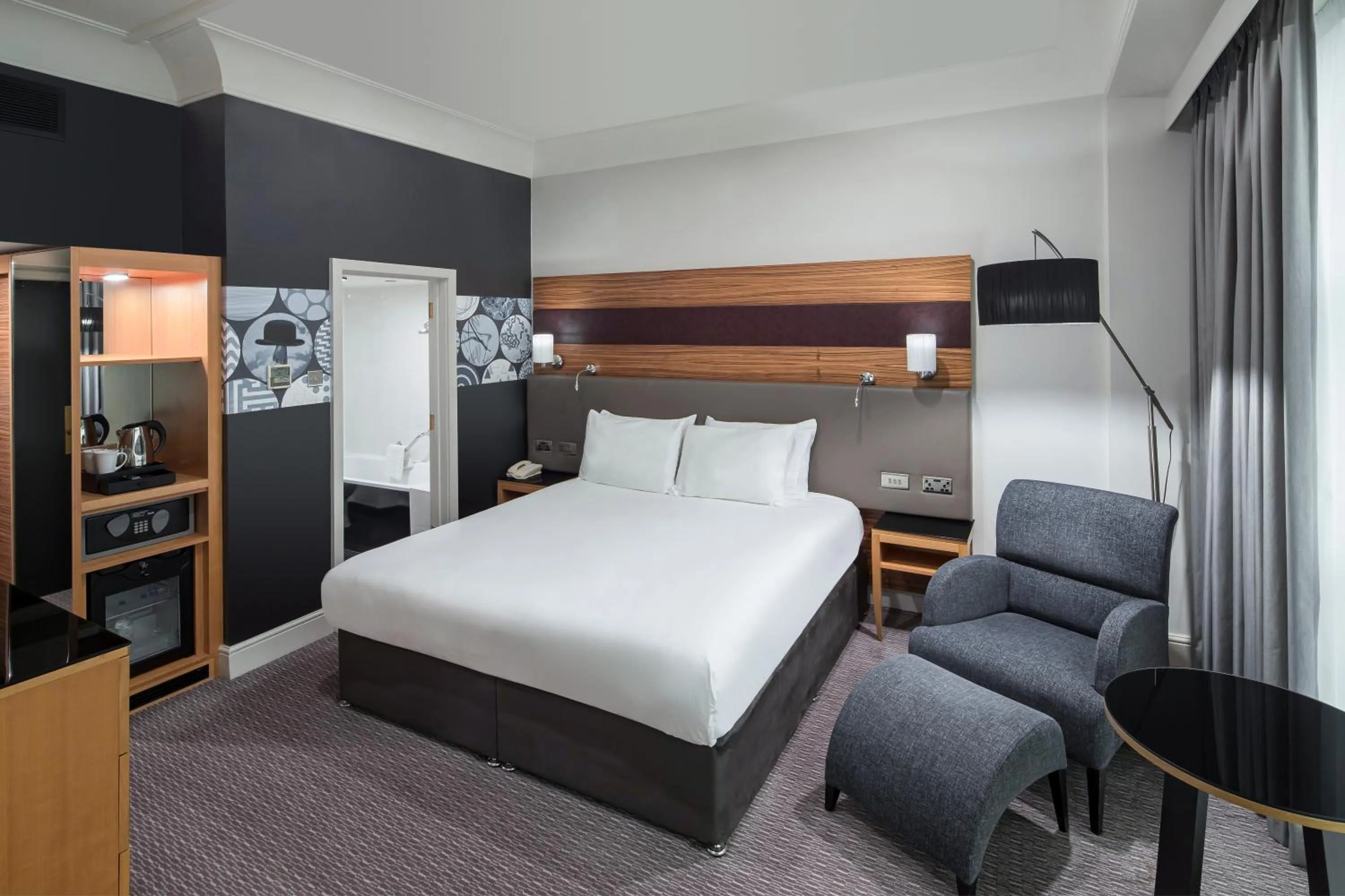 Bed in Crowne Plaza Nottingham by IHG