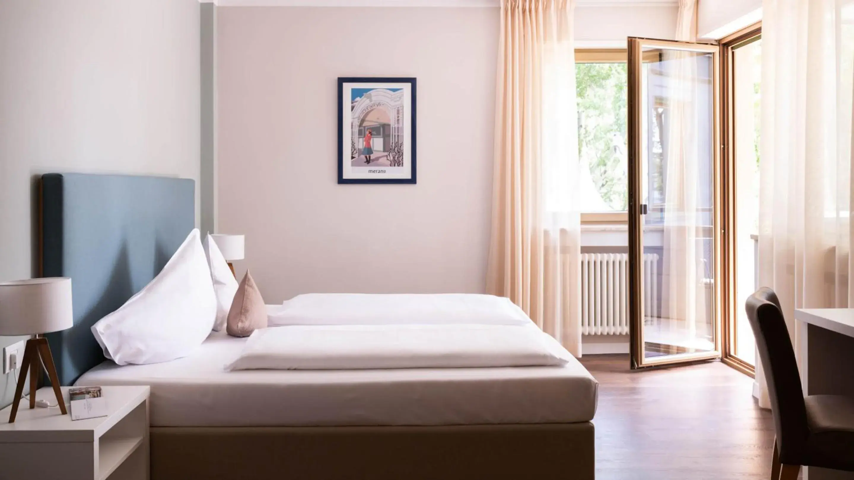 Double or Twin Room in Flora Hotel & Suites Double or Twin Room in Flora Hotel & Suites