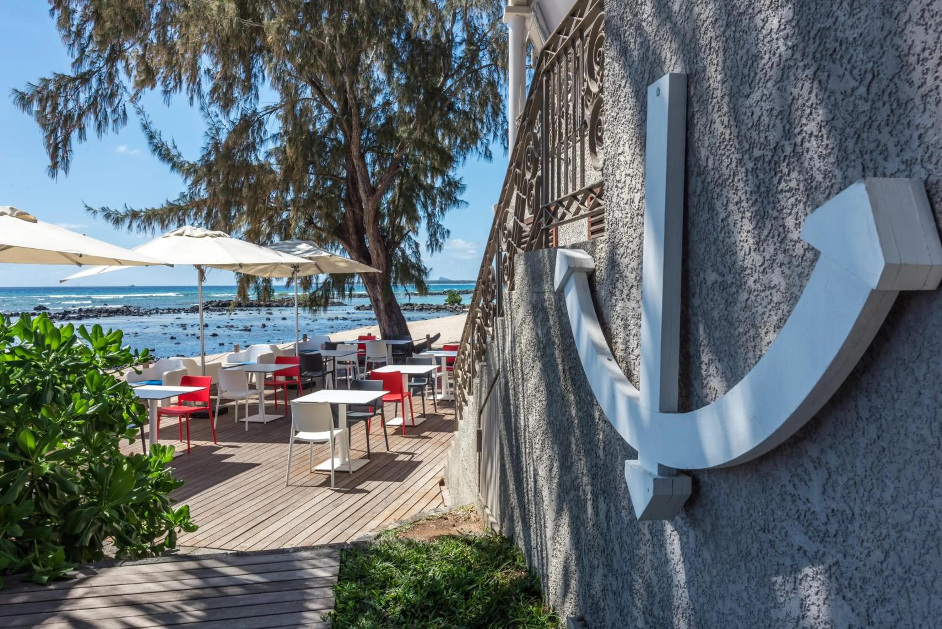 Patio in Voile Bleue Boutique Hotel