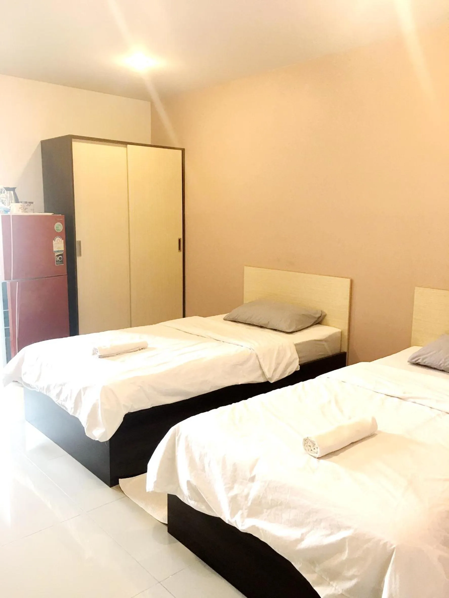 Photo of the whole room, Bed in At Ease Hotel Suvarnabhumi