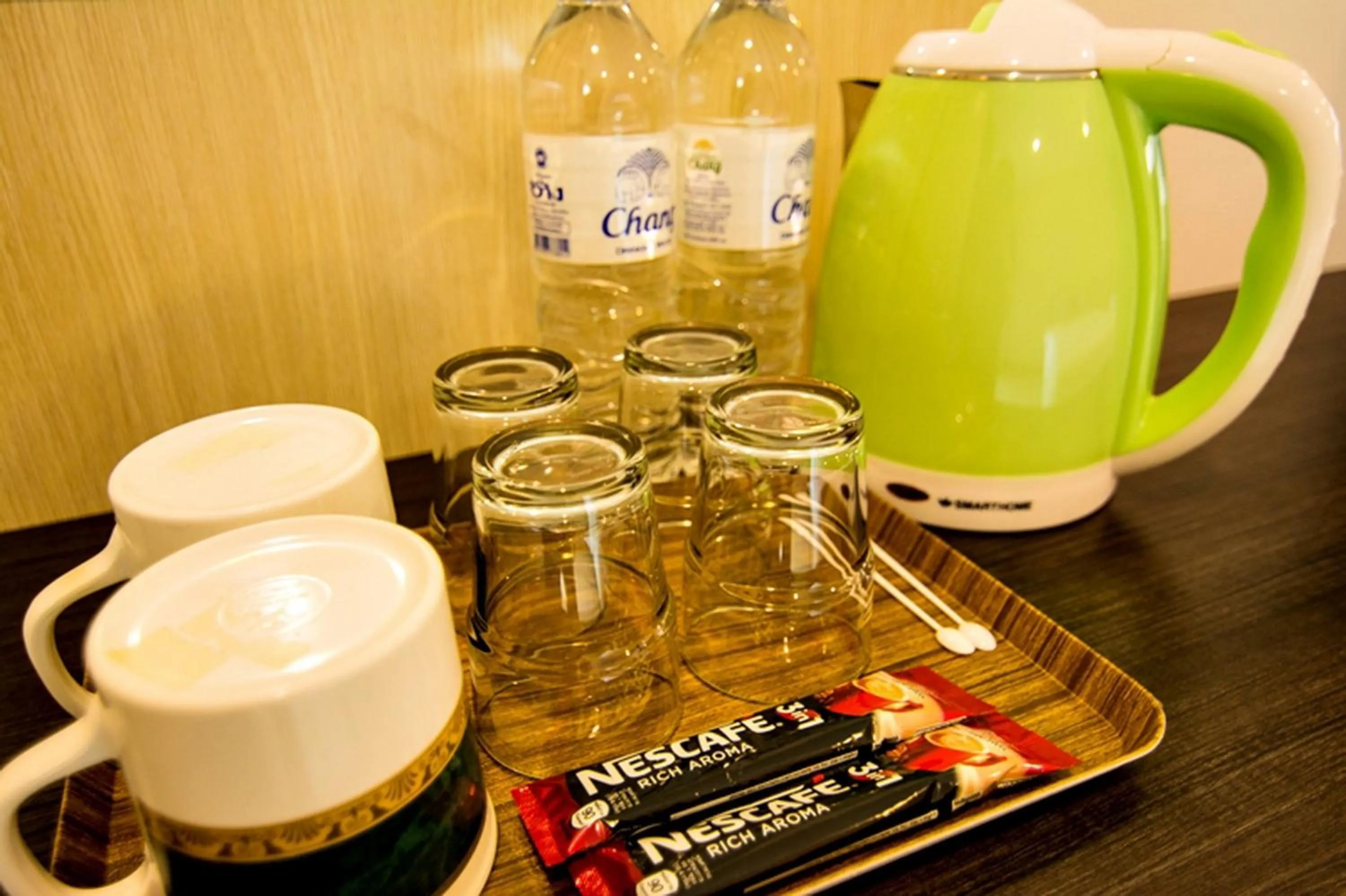 Coffee/tea facilities in At Ease Hotel Suvarnabhumi