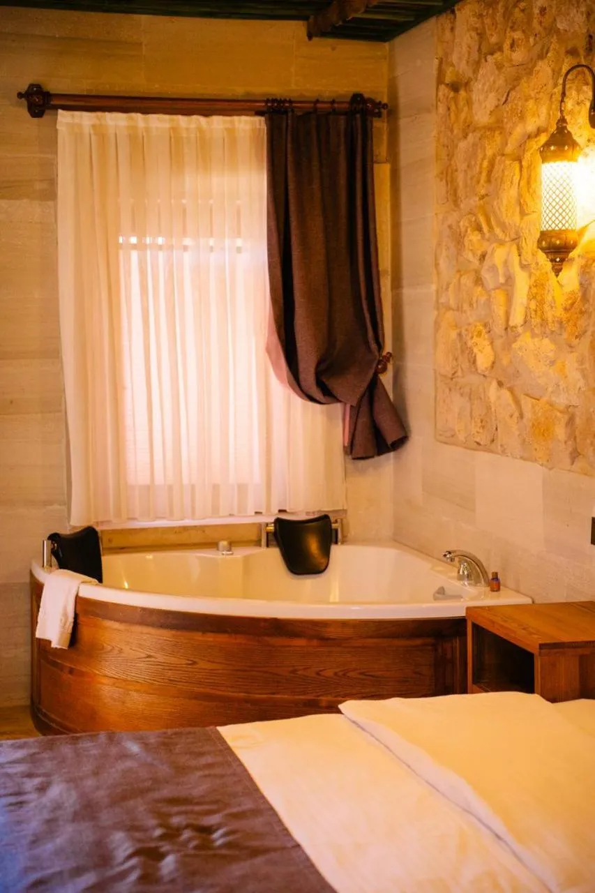 Hot Tub, Bed in Rapsodi Cappadocia