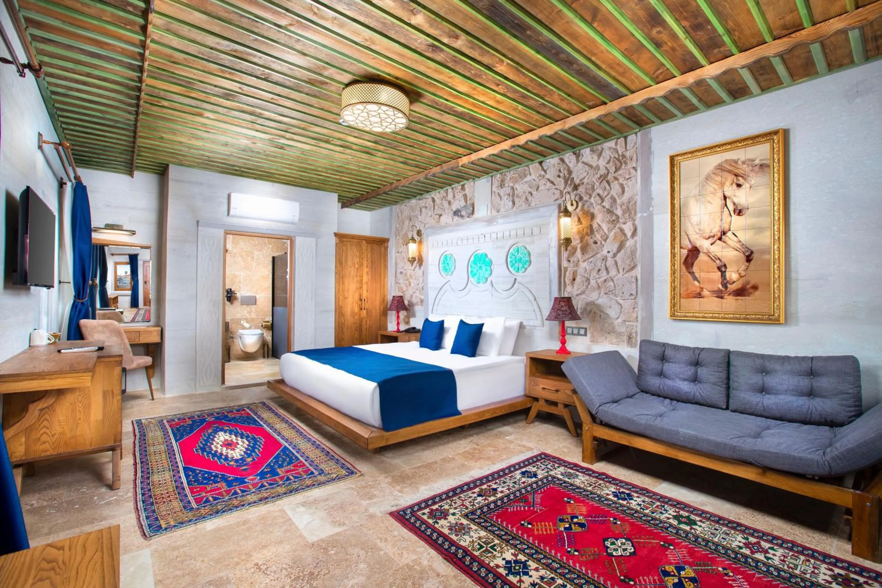 Bed in Rapsodi Cappadocia