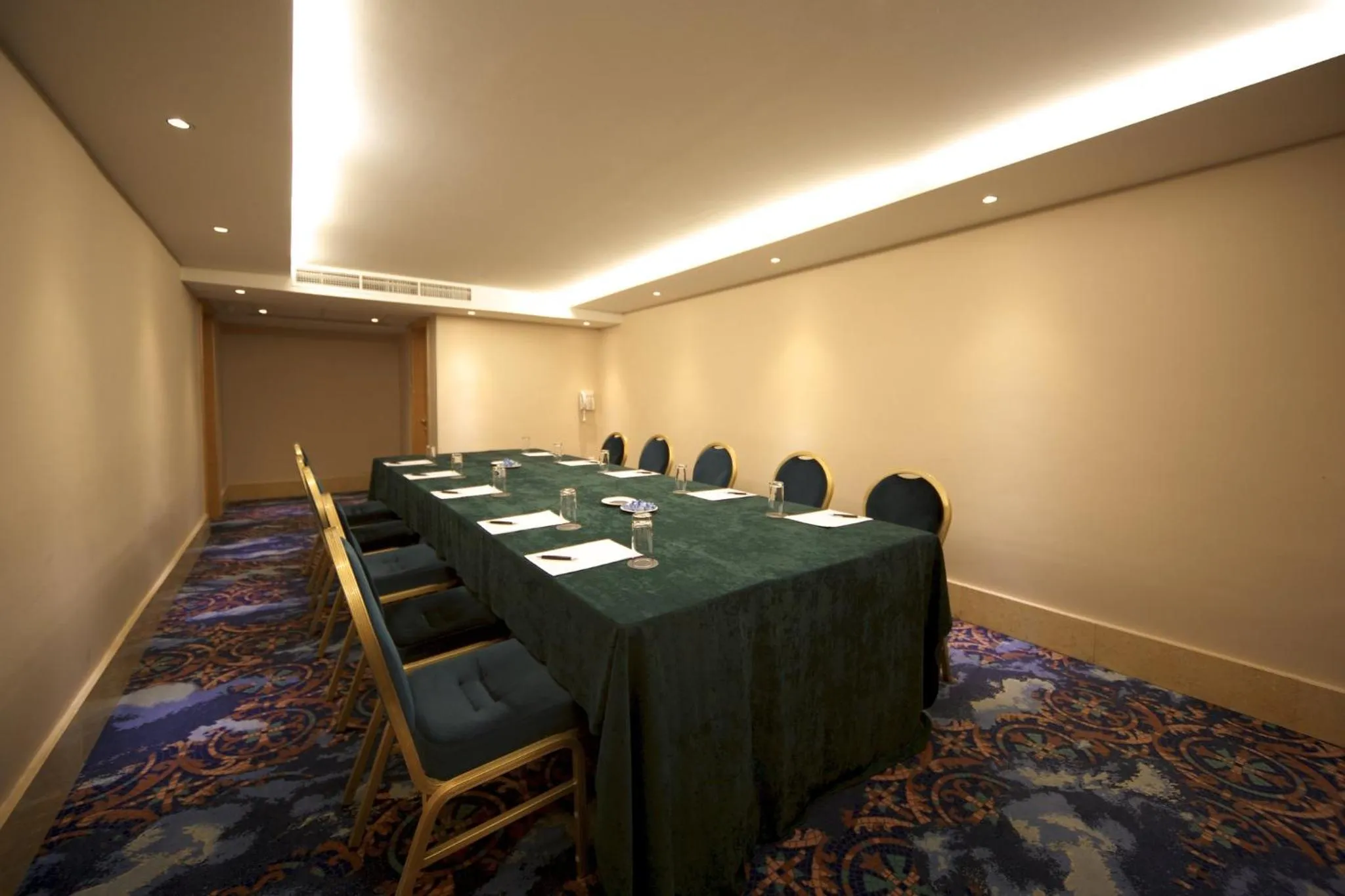 Meeting/conference room in voco Malta by IHG