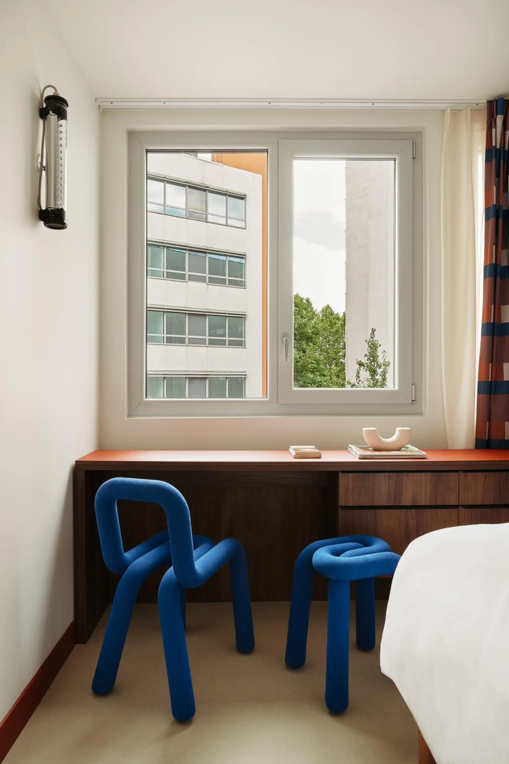 Bedroom, Bed in Edgar Suites Montrouge