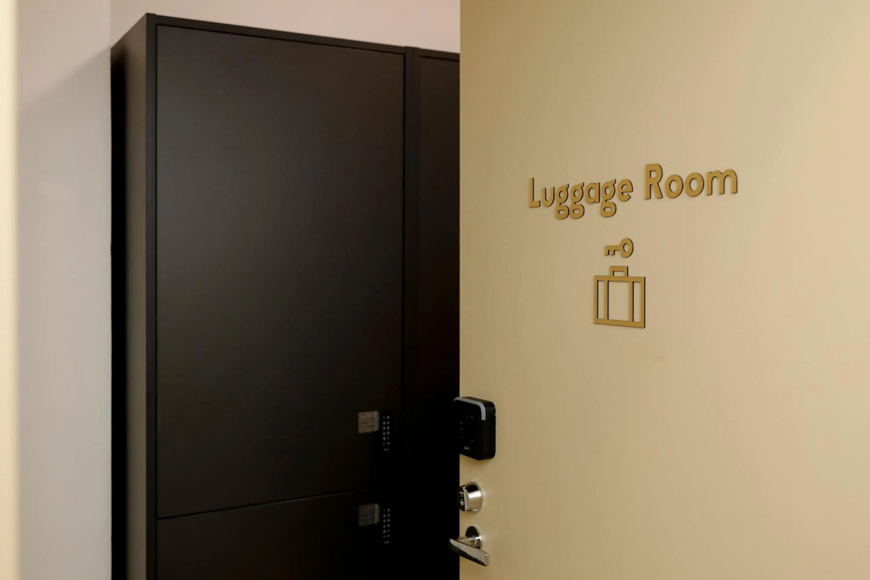 storage in Bob W Helsinki Kaarti