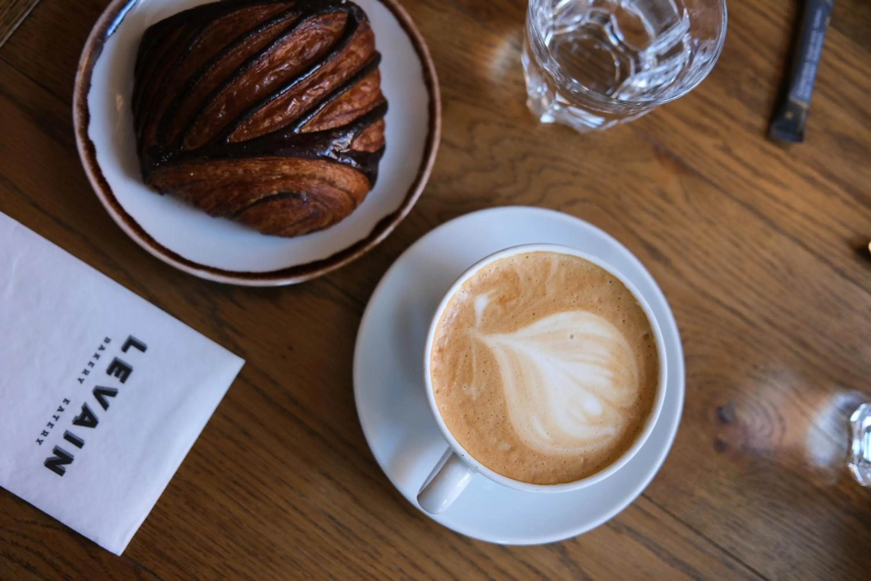 Coffee/tea facilities in Bob W Helsinki Kaarti