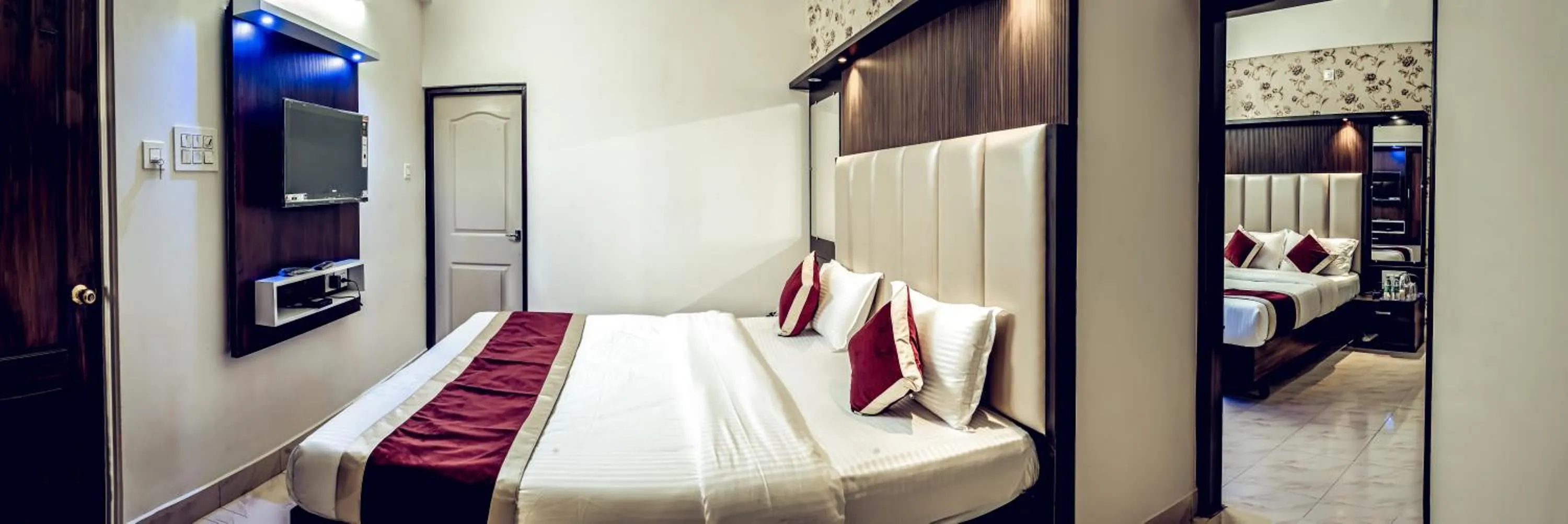 Bed in Hotel Durga International