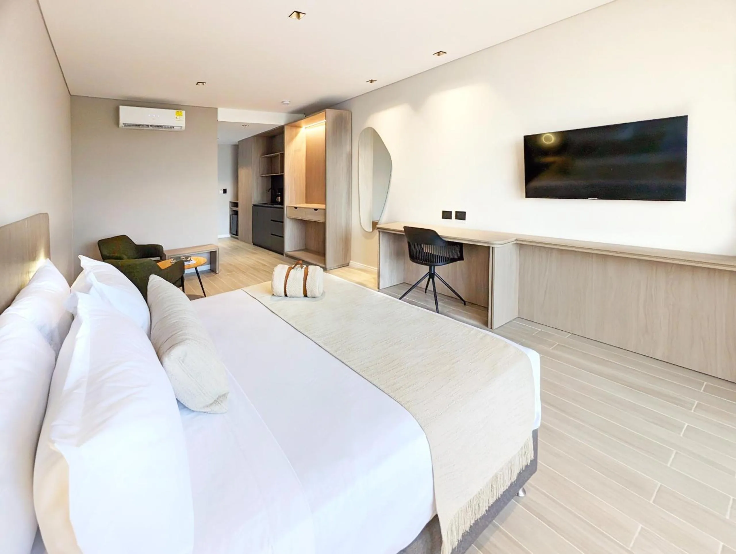 Living room, Bed in Botanico Hotel y Spa