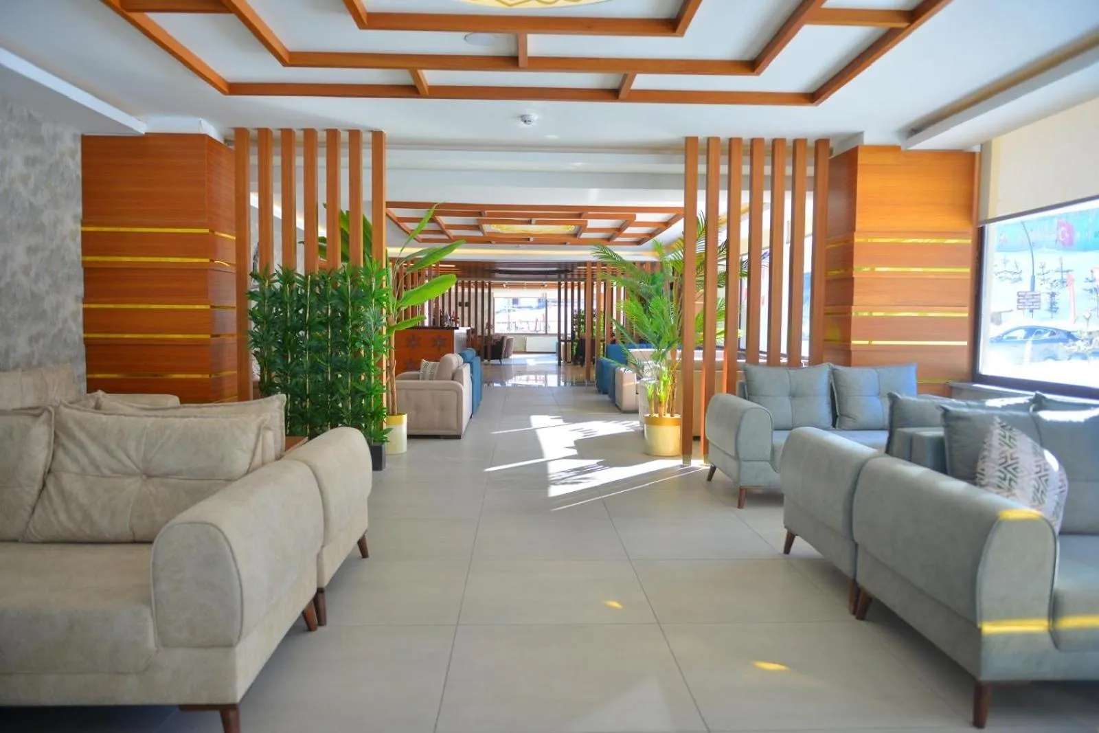 Lobby or reception in Snowflake Dag Hotel & SPA