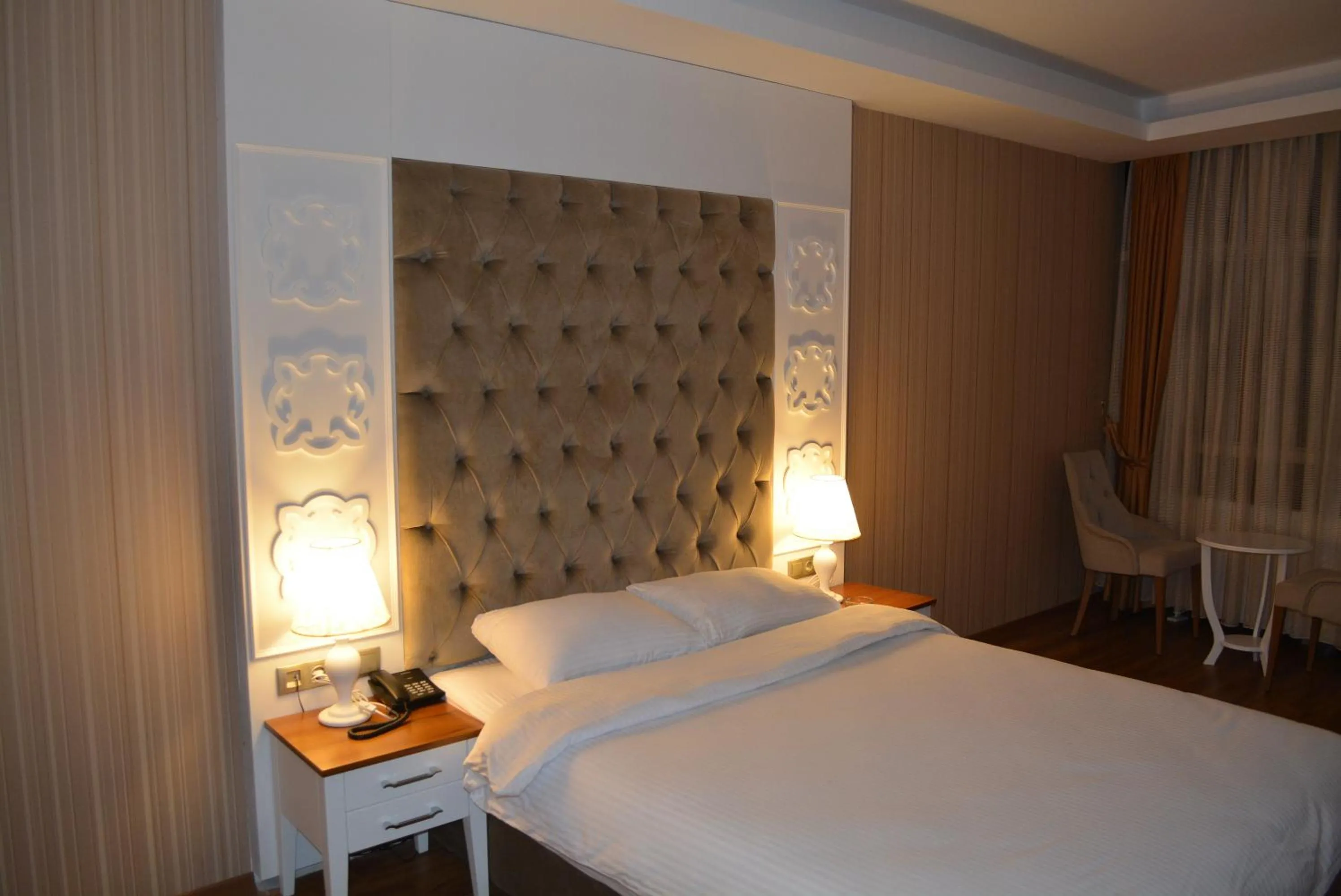 Bedroom, Bed in Snowflake Dag Hotel & SPA