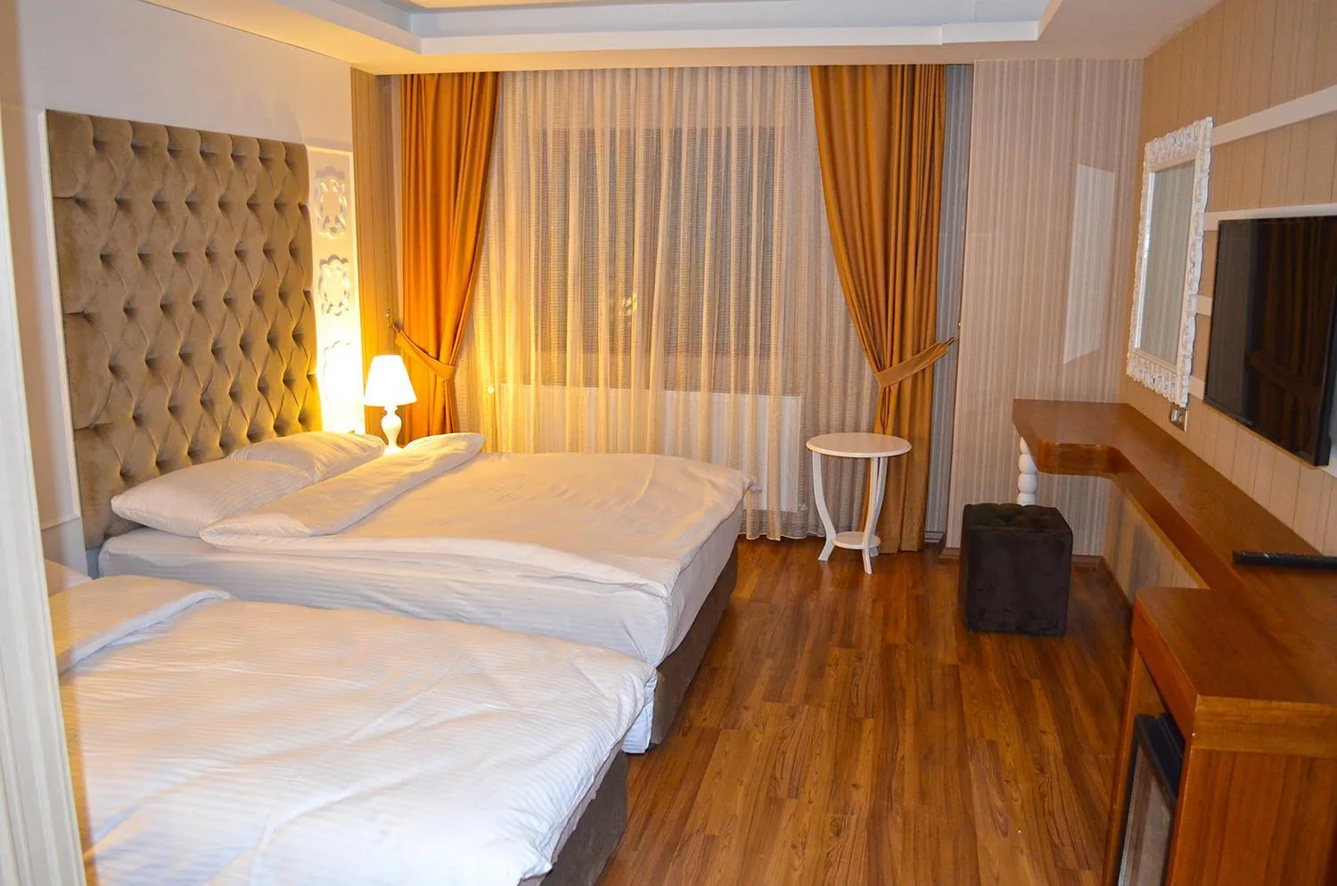 Bedroom, Bed in Snowflake Dag Hotel & SPA