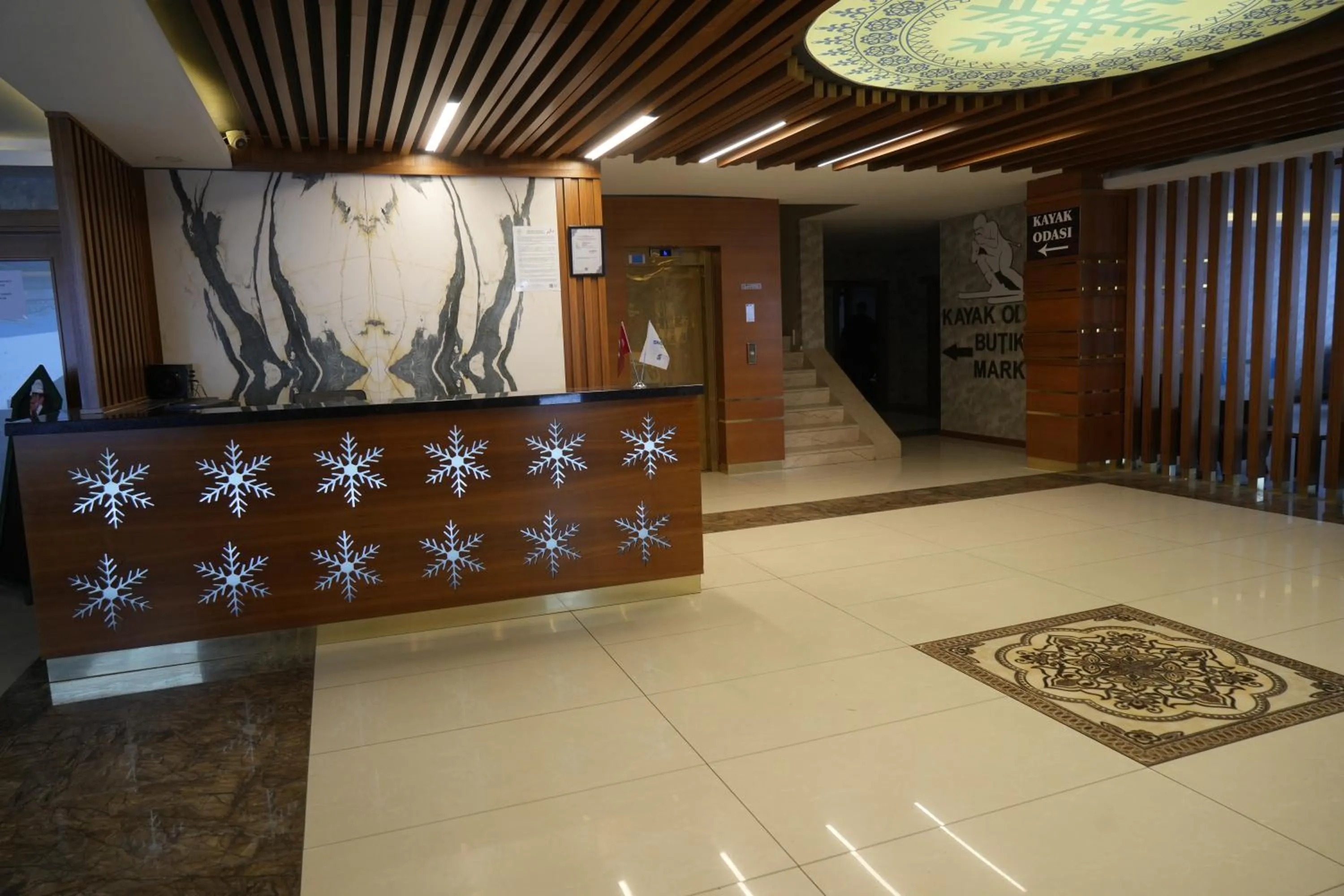 Snowflake Dag Hotel & SPA