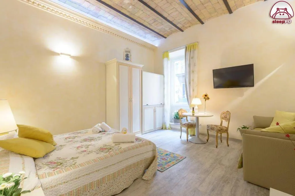 Photo of the whole room, Bed in Sleeppo B&B