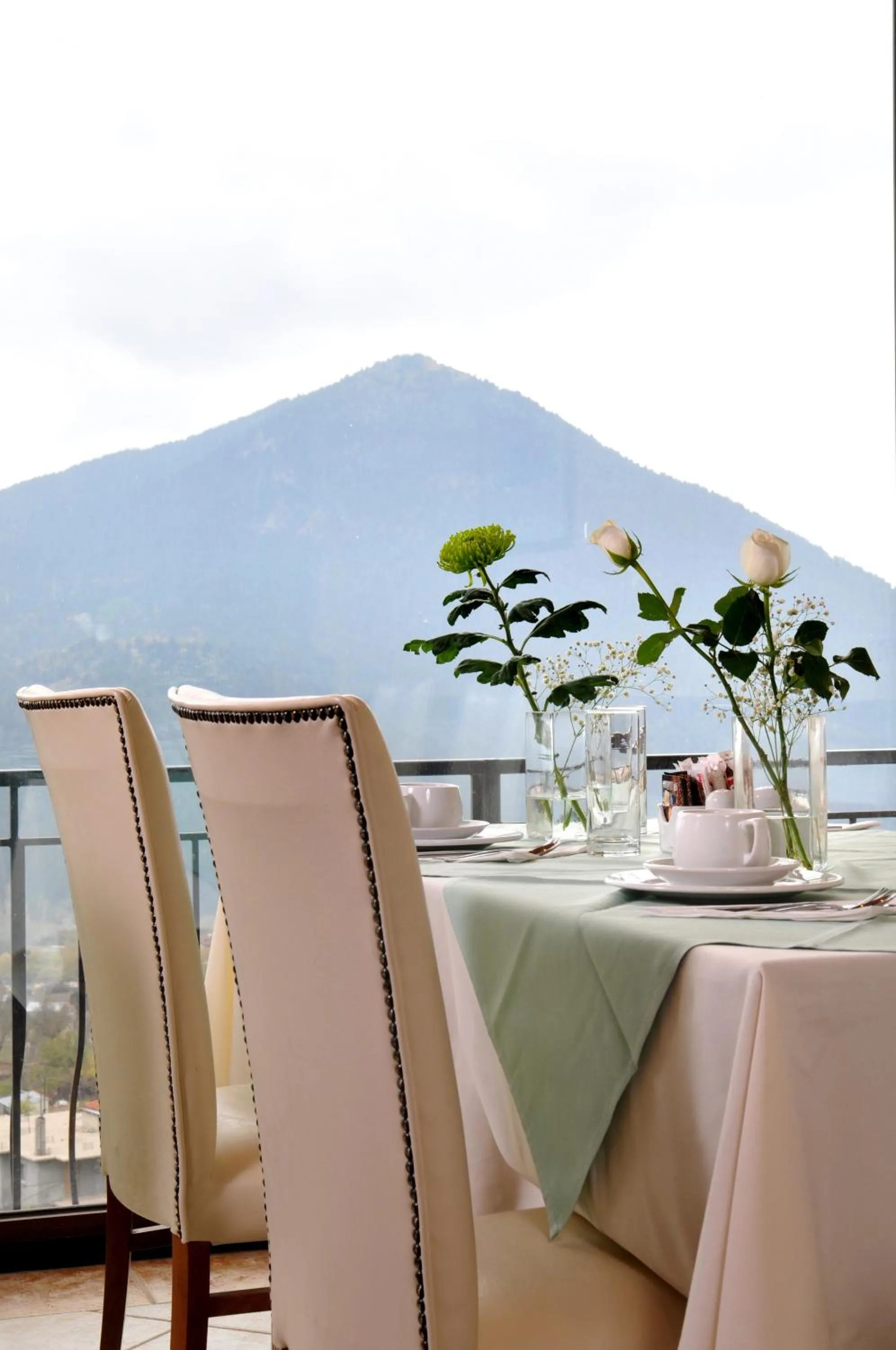 Restaurant/places to eat in Anesis Hotel