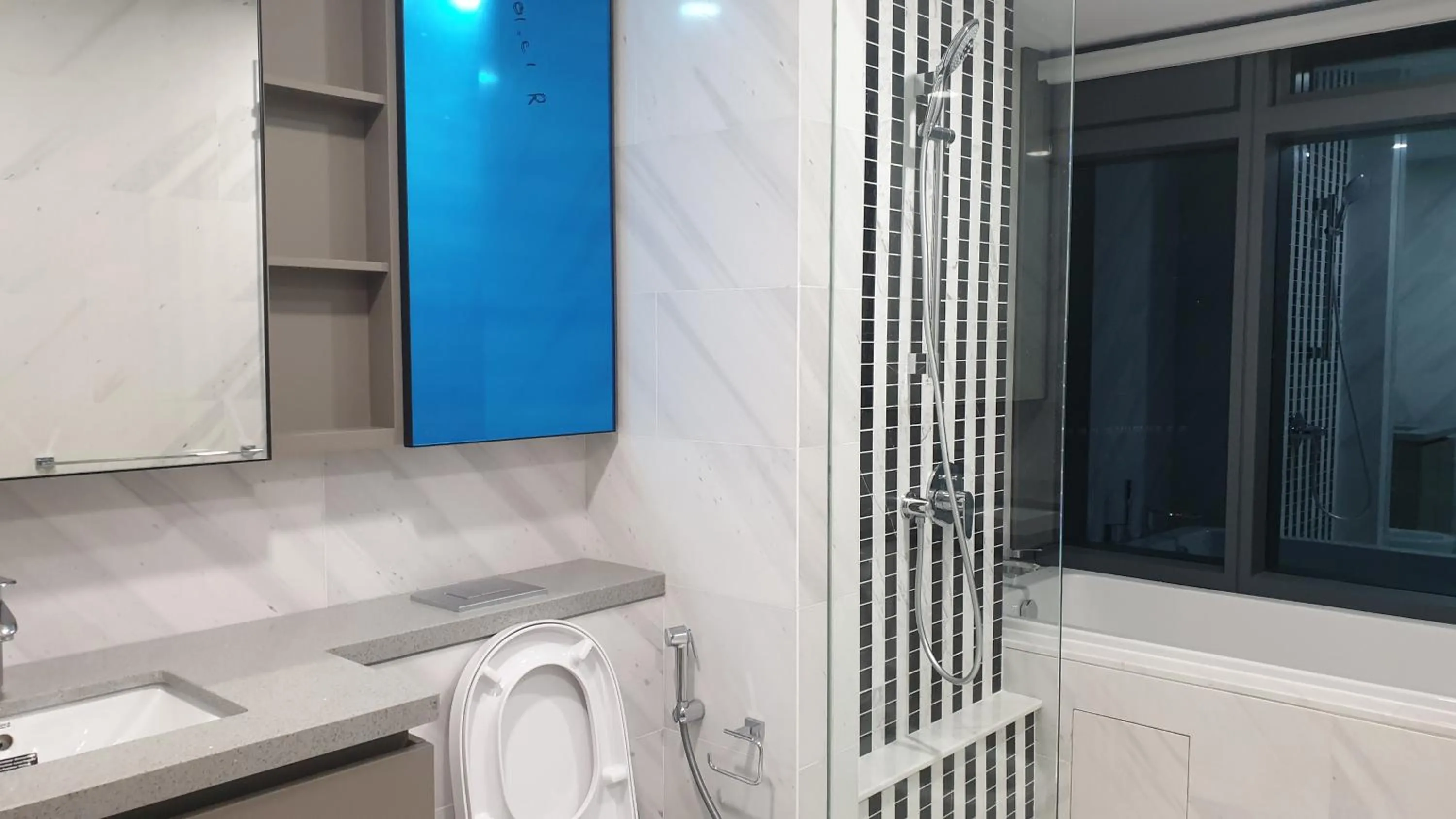 Bath in Eaton Residence Yemala