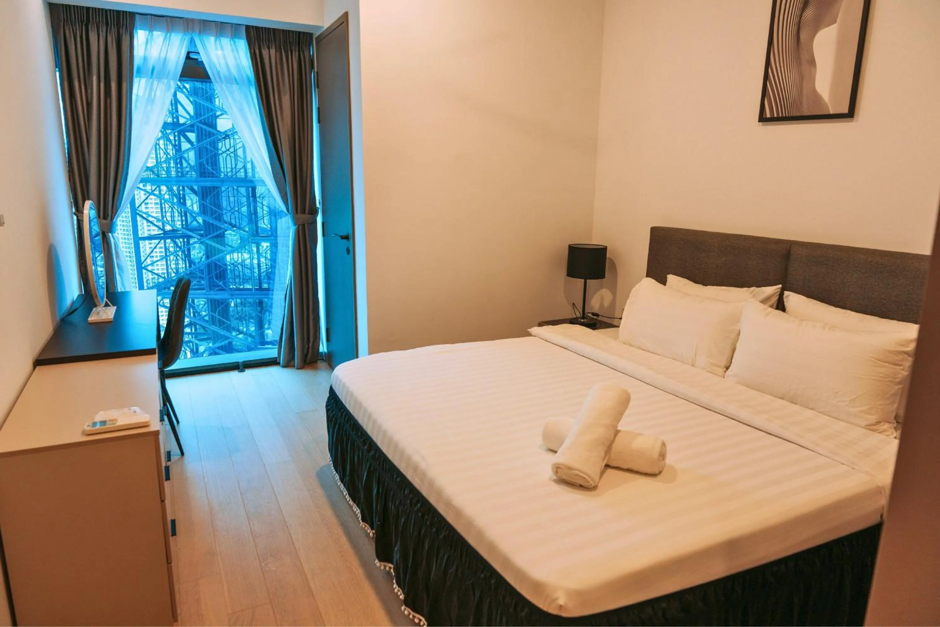 Bed in Eaton Residence Yemala