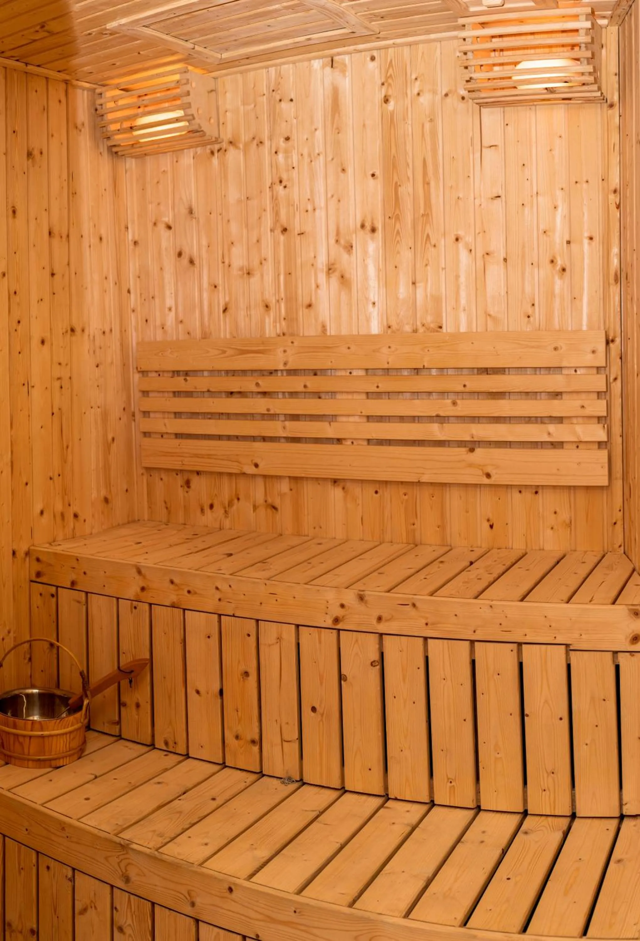 Sauna in Eaton Residence Yemala