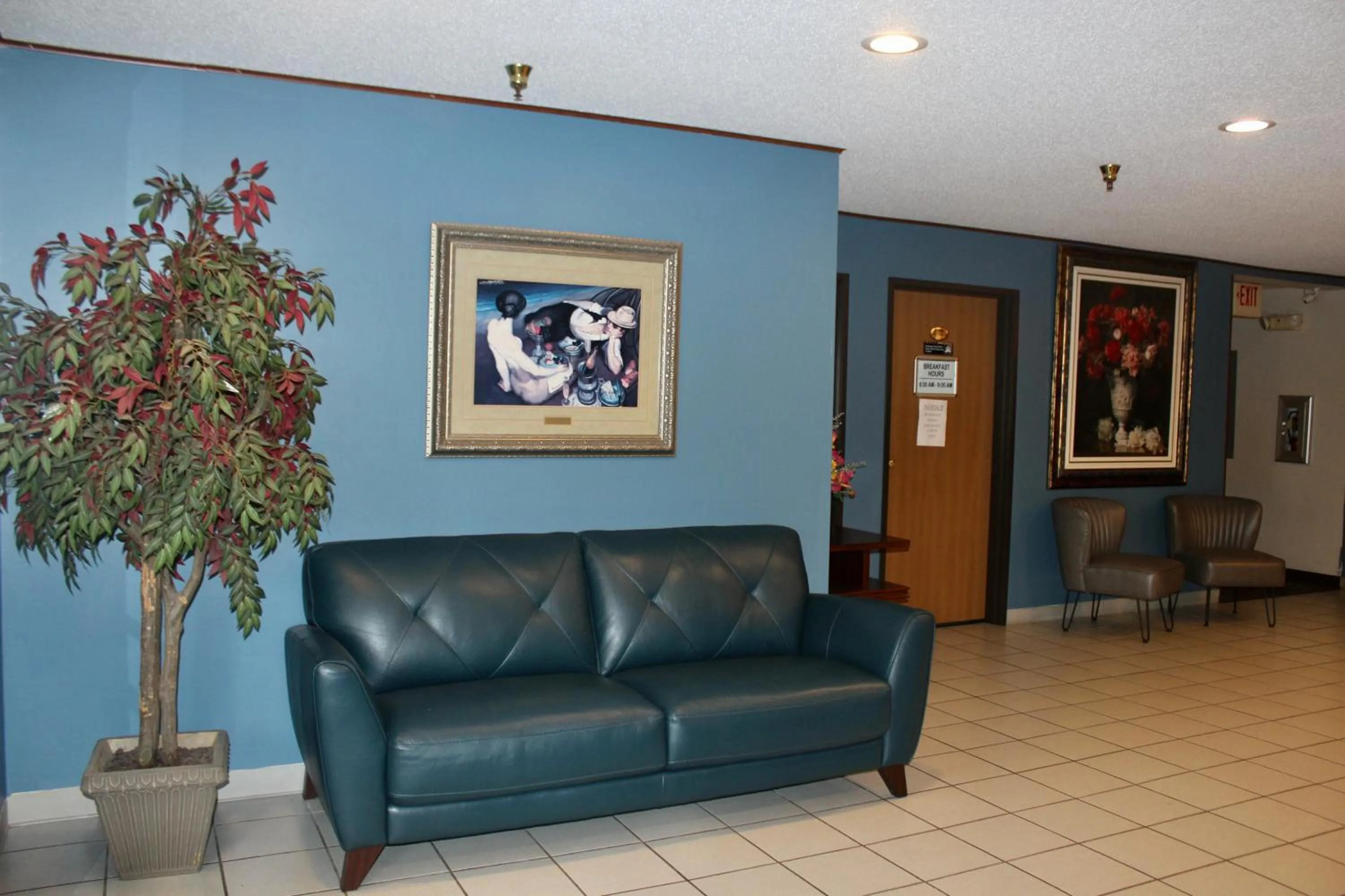 Property building in Eastwood Inn