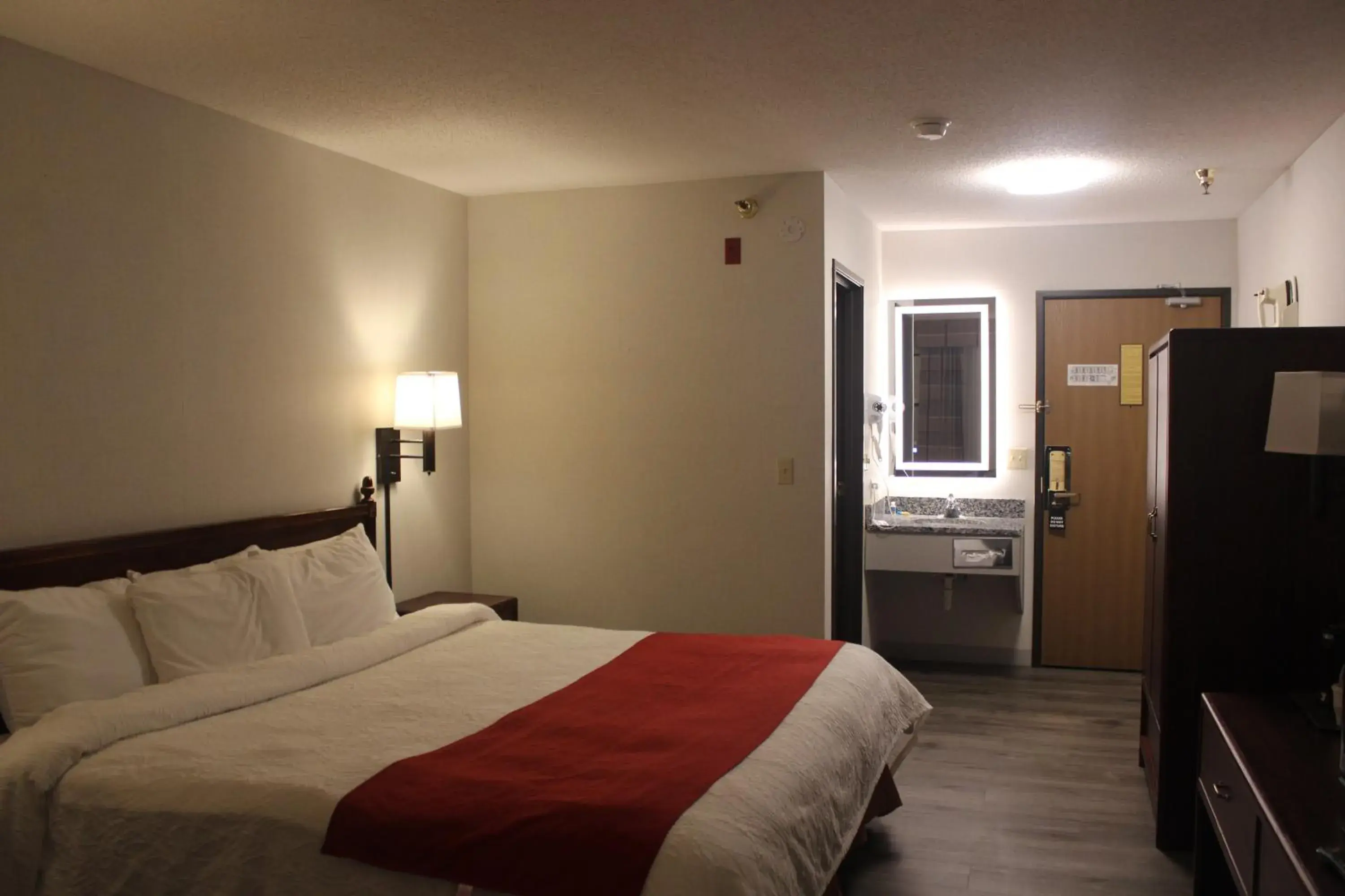 Single Room - Disability Access in Eastwood Inn Single Room - Disability Access in Eastwood Inn