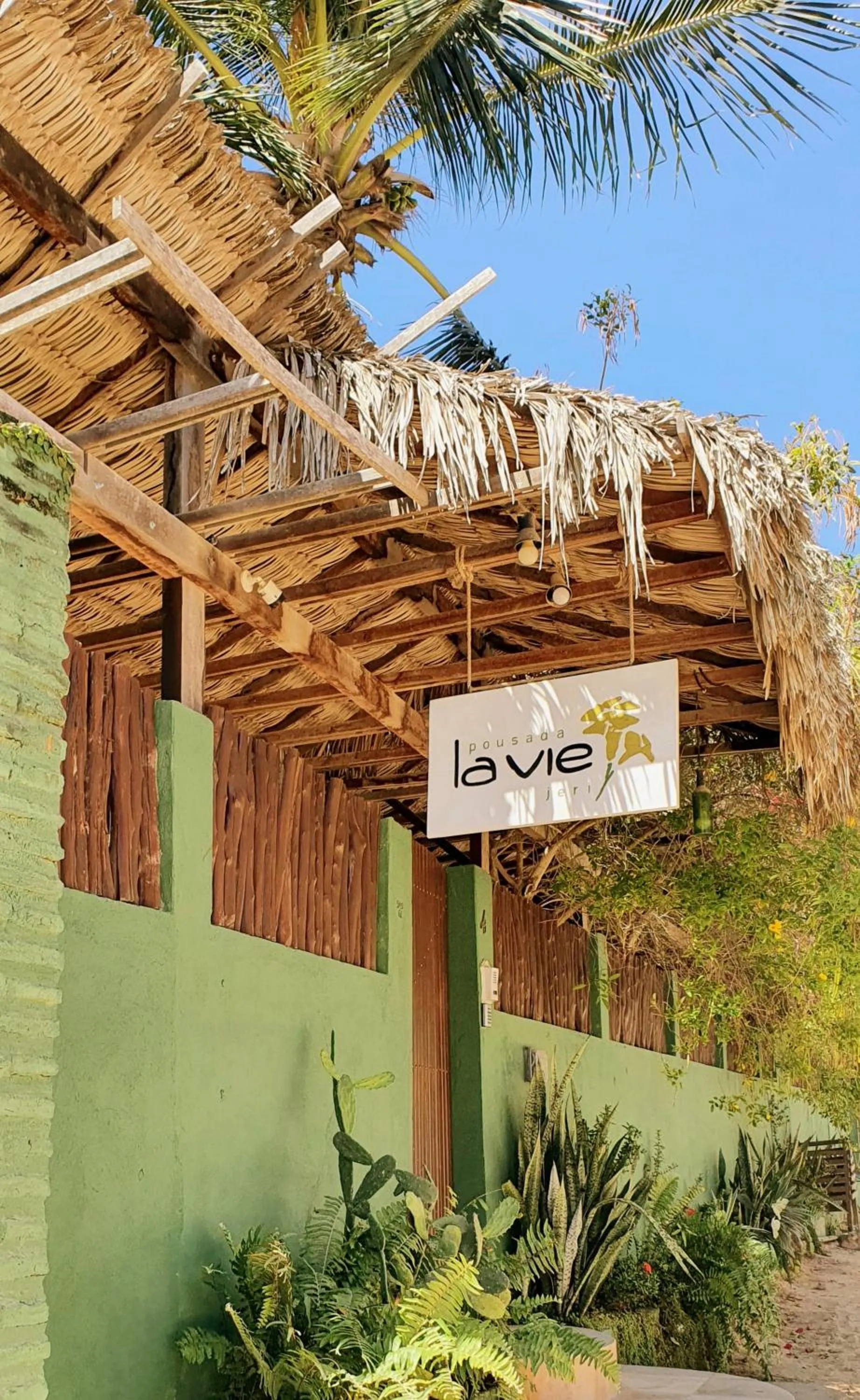 Facade/entrance in Pousada La Vie Jeri