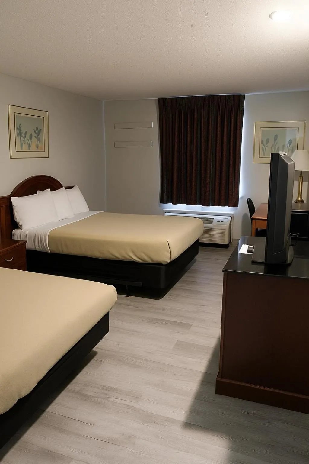 Standard Double Room in Raceway Inn