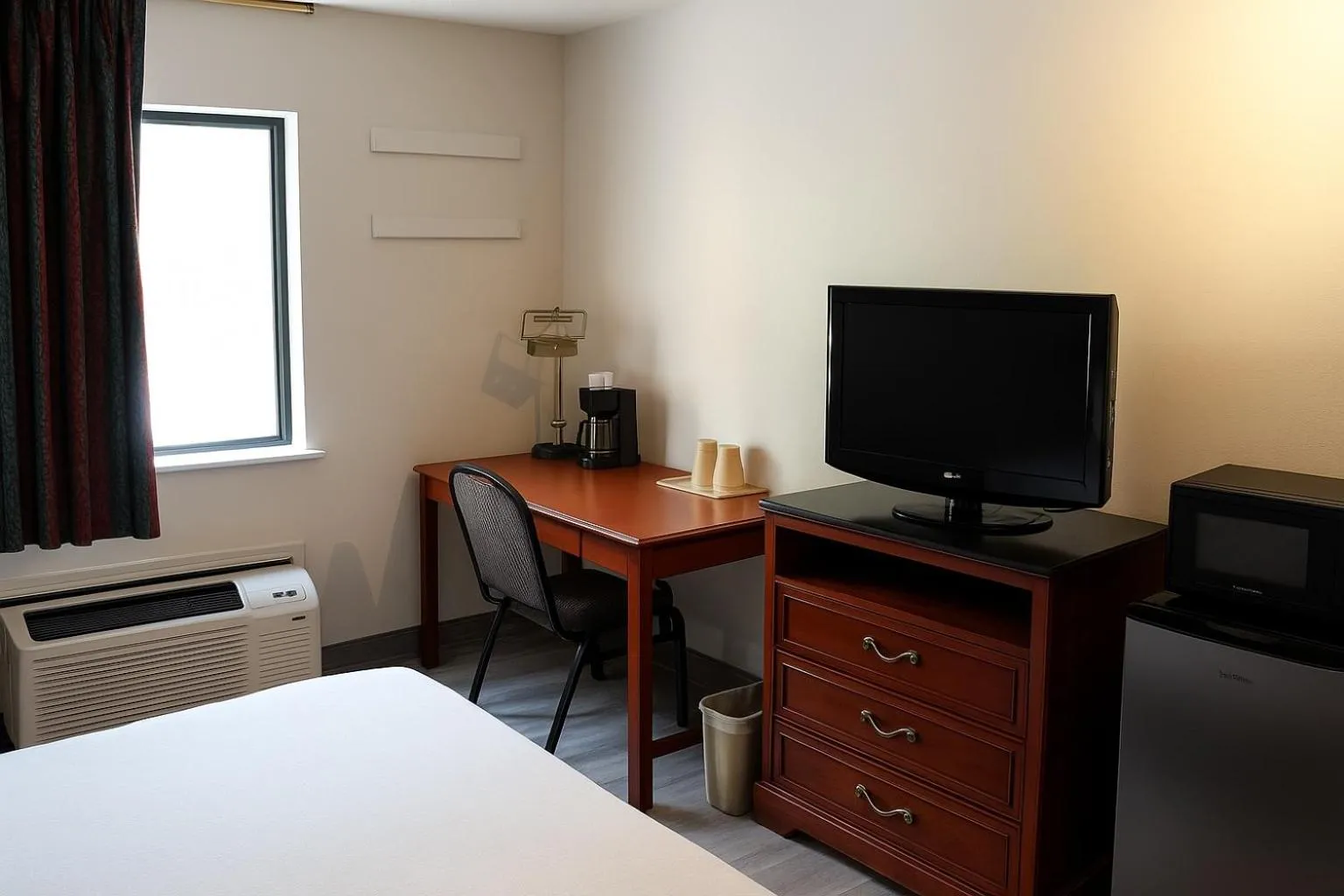 King Room - Disability Access in Raceway Inn