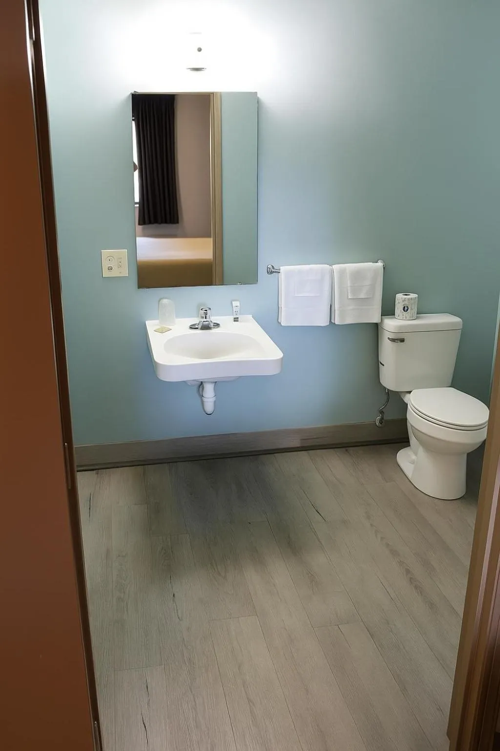 Toilet in Raceway Inn