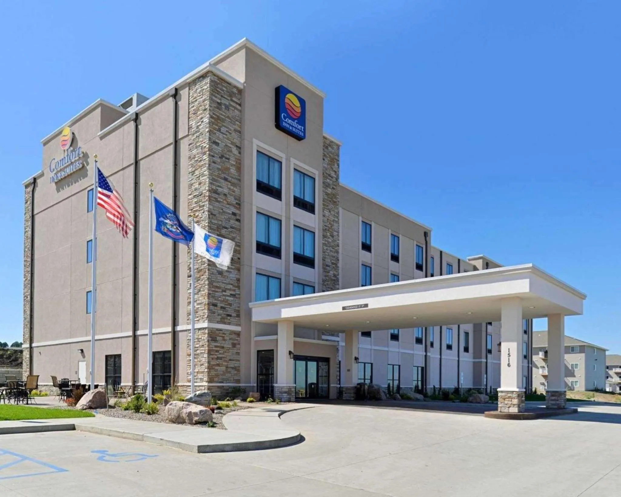 Property building in Comfort Inn & Suites Mandan - Bismarck