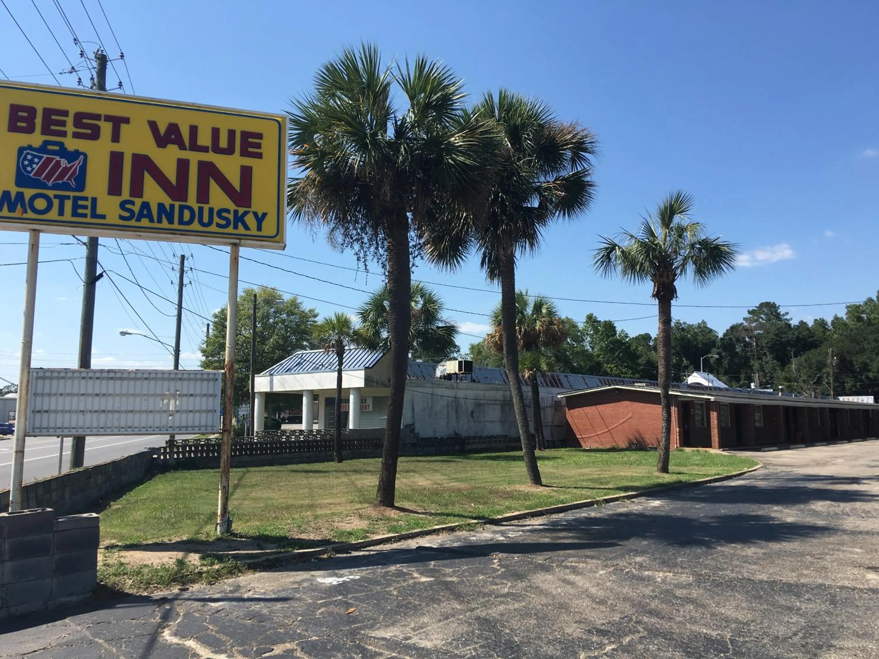Property logo or sign in Best Value Inn Motel Sandusky