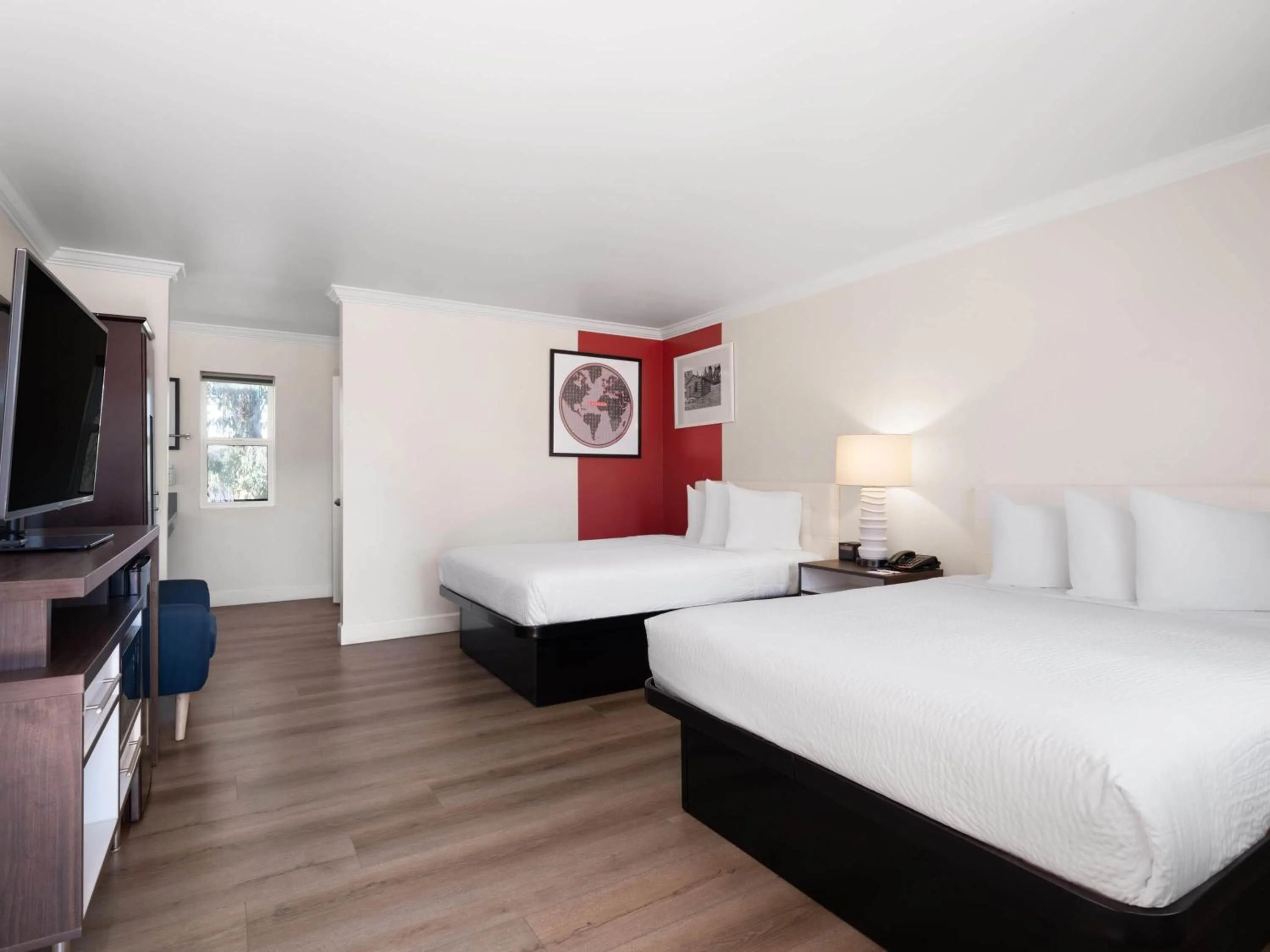 Photo of the whole room, Bed in Ramada by Wyndham San Diego Poway Miramar