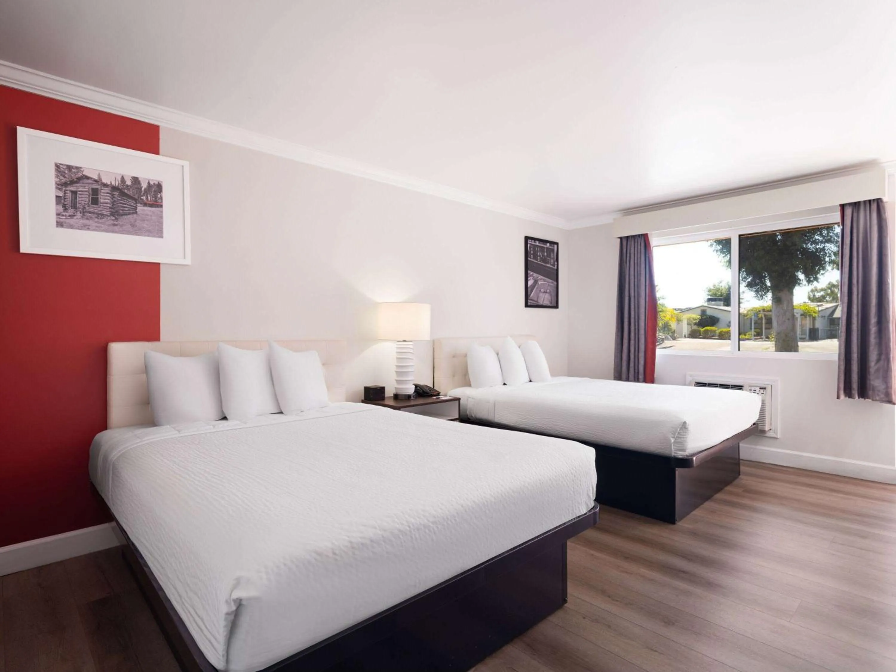 Bed in Ramada by Wyndham San Diego Poway Miramar