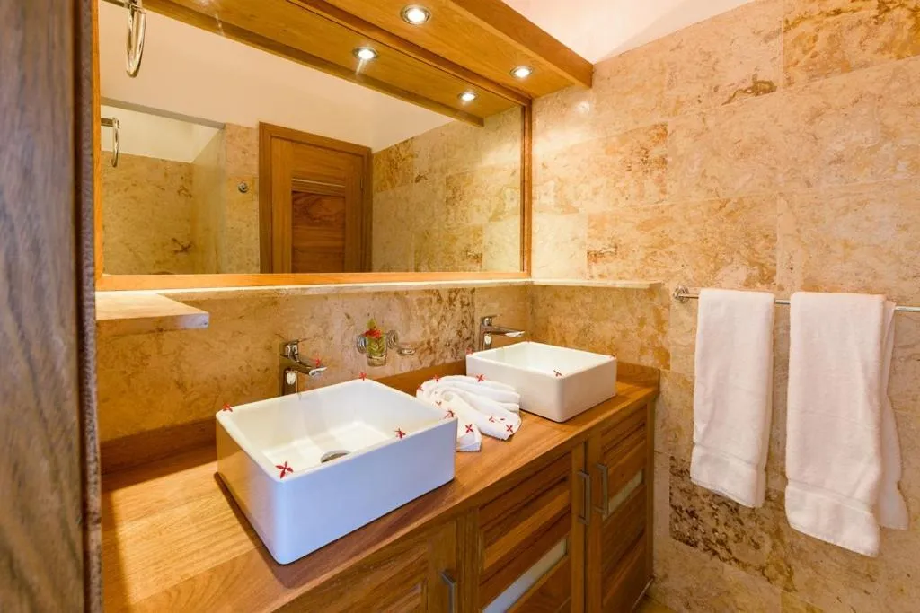 Toilet in Aligio Apart-hotel & Spa - Las Terrenas