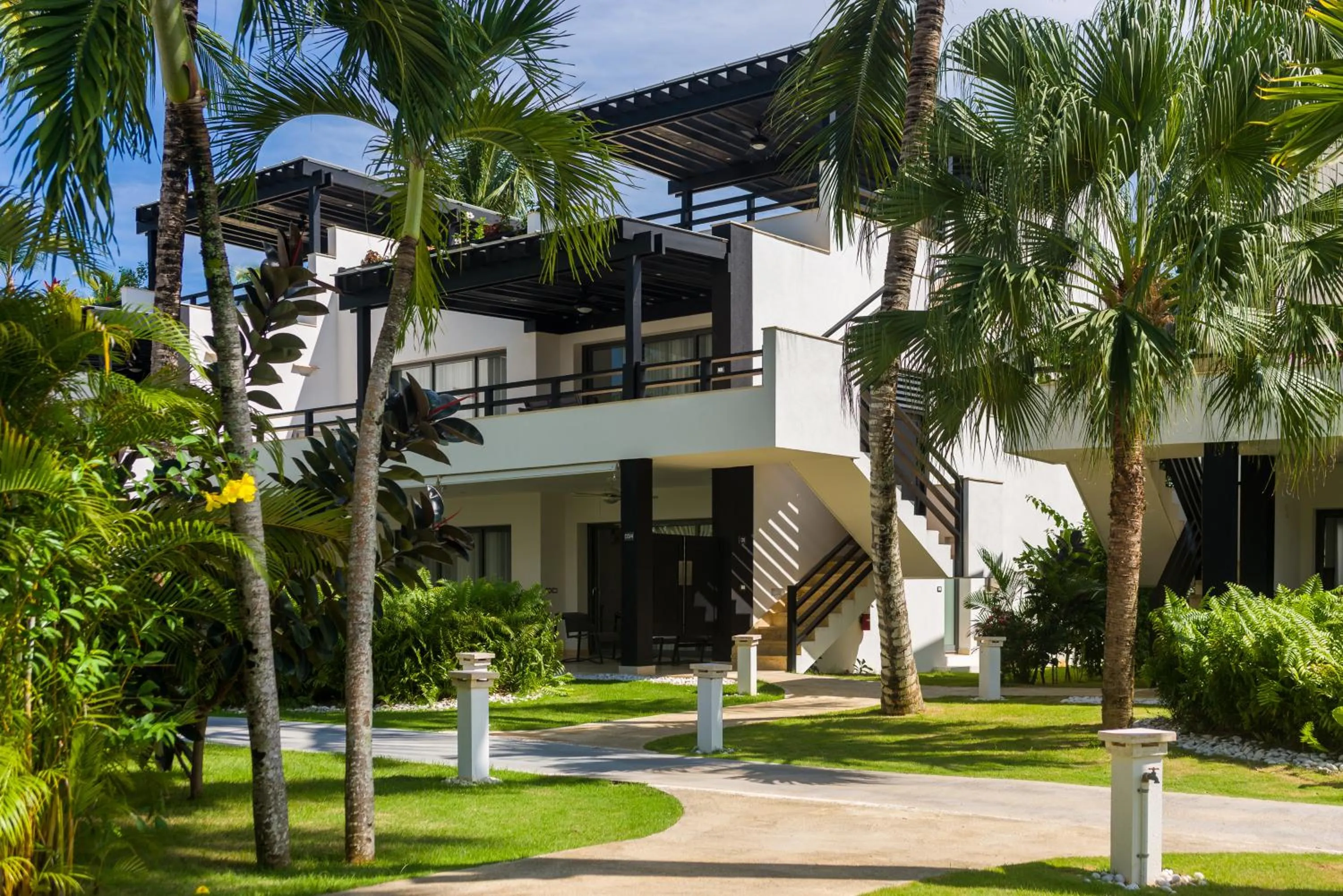 Facade/entrance in Aligio Apart-hotel & Spa - Las Terrenas