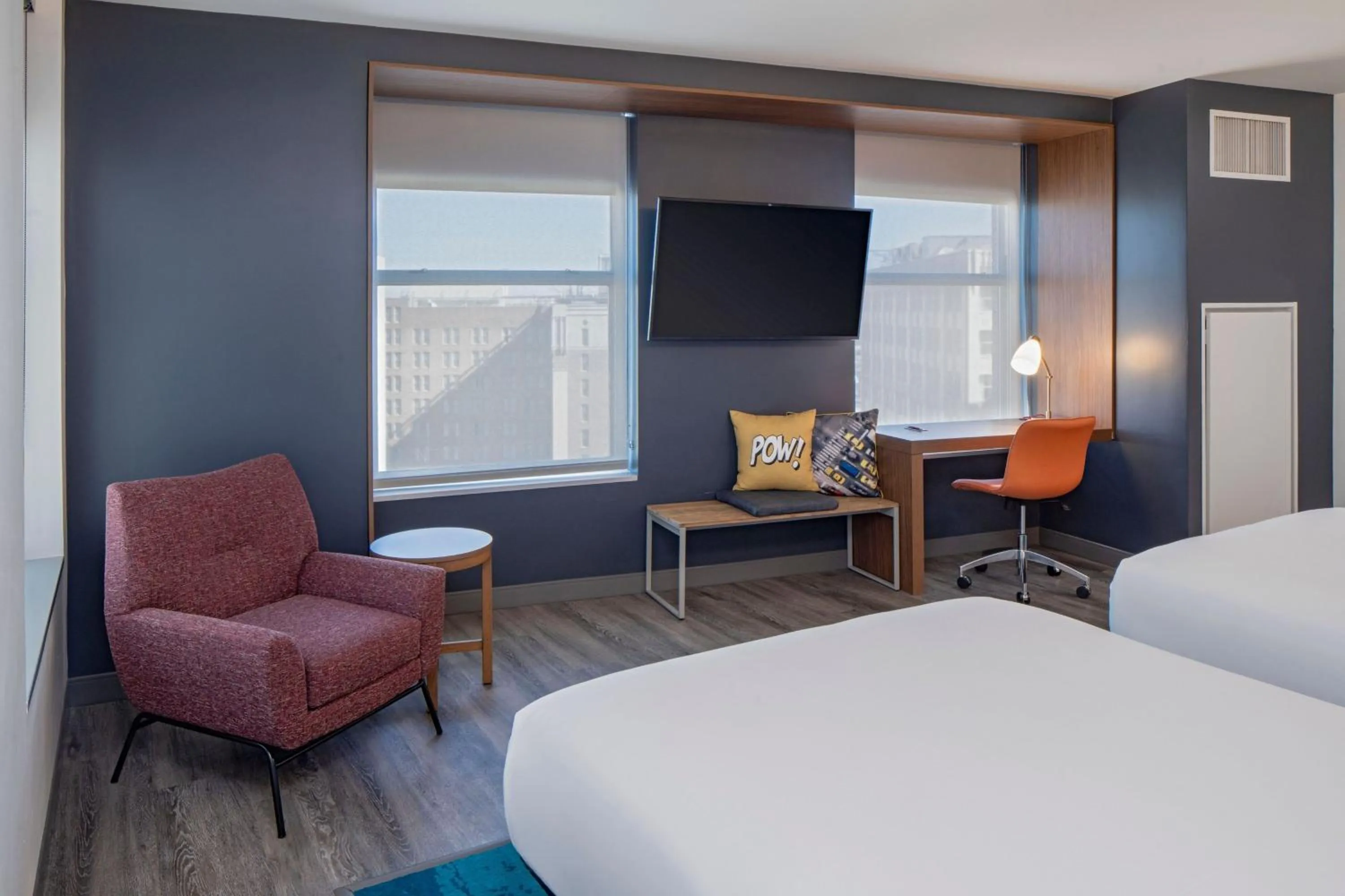 Photo of the whole room, Bed in Aloft New Orleans Downtown
