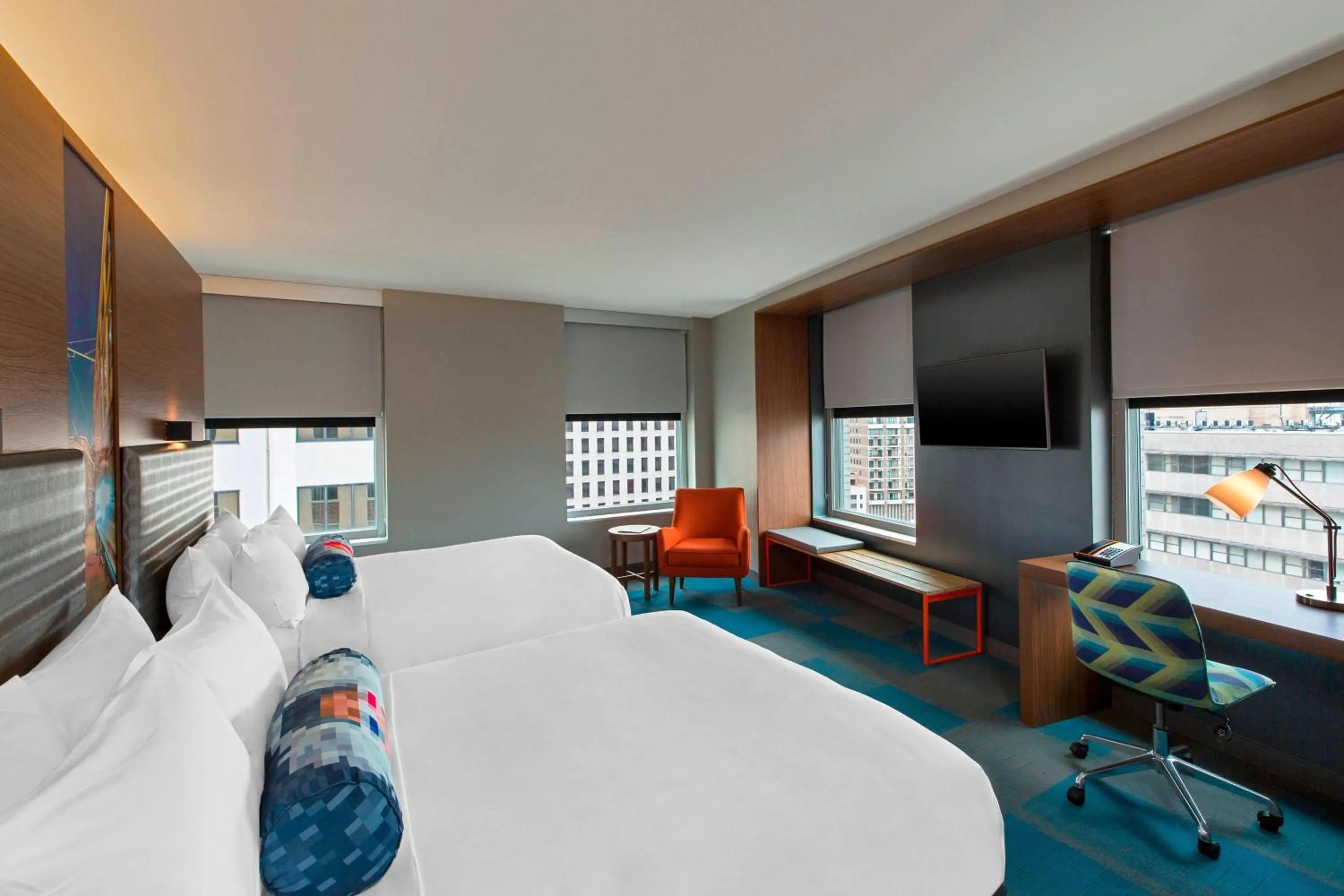 Photo of the whole room, Bed in Aloft New Orleans Downtown