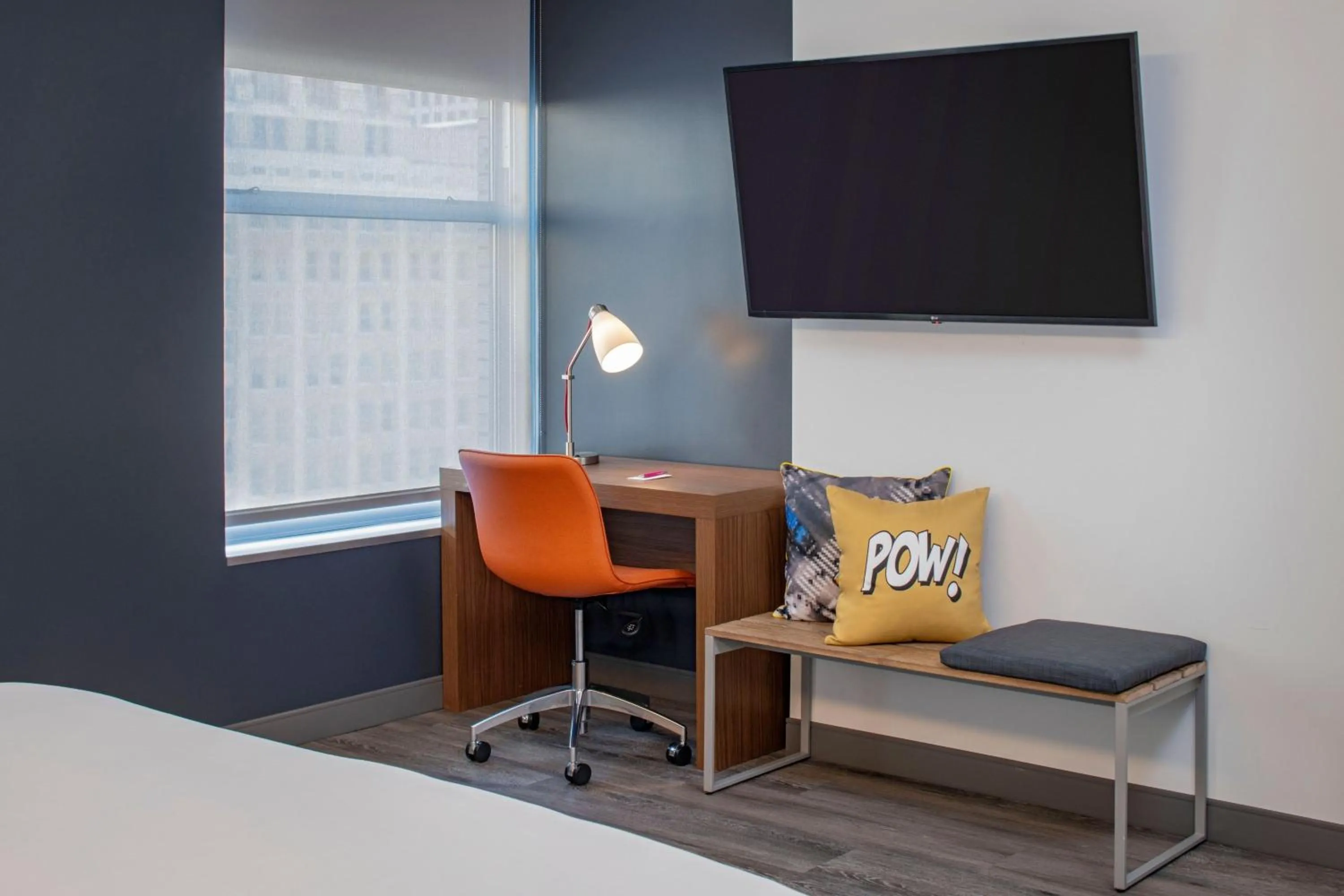 Photo of the whole room, Bed in Aloft New Orleans Downtown