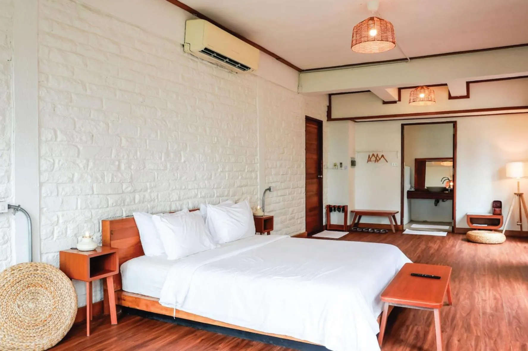 Bed in Peter Pan Resort @ Koh Kood