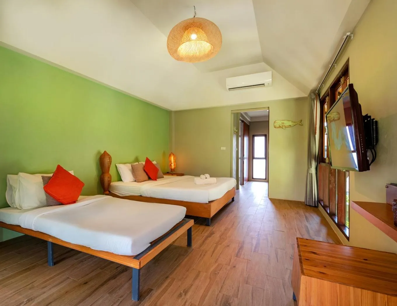 Bed in Peter Pan Resort @ Koh Kood