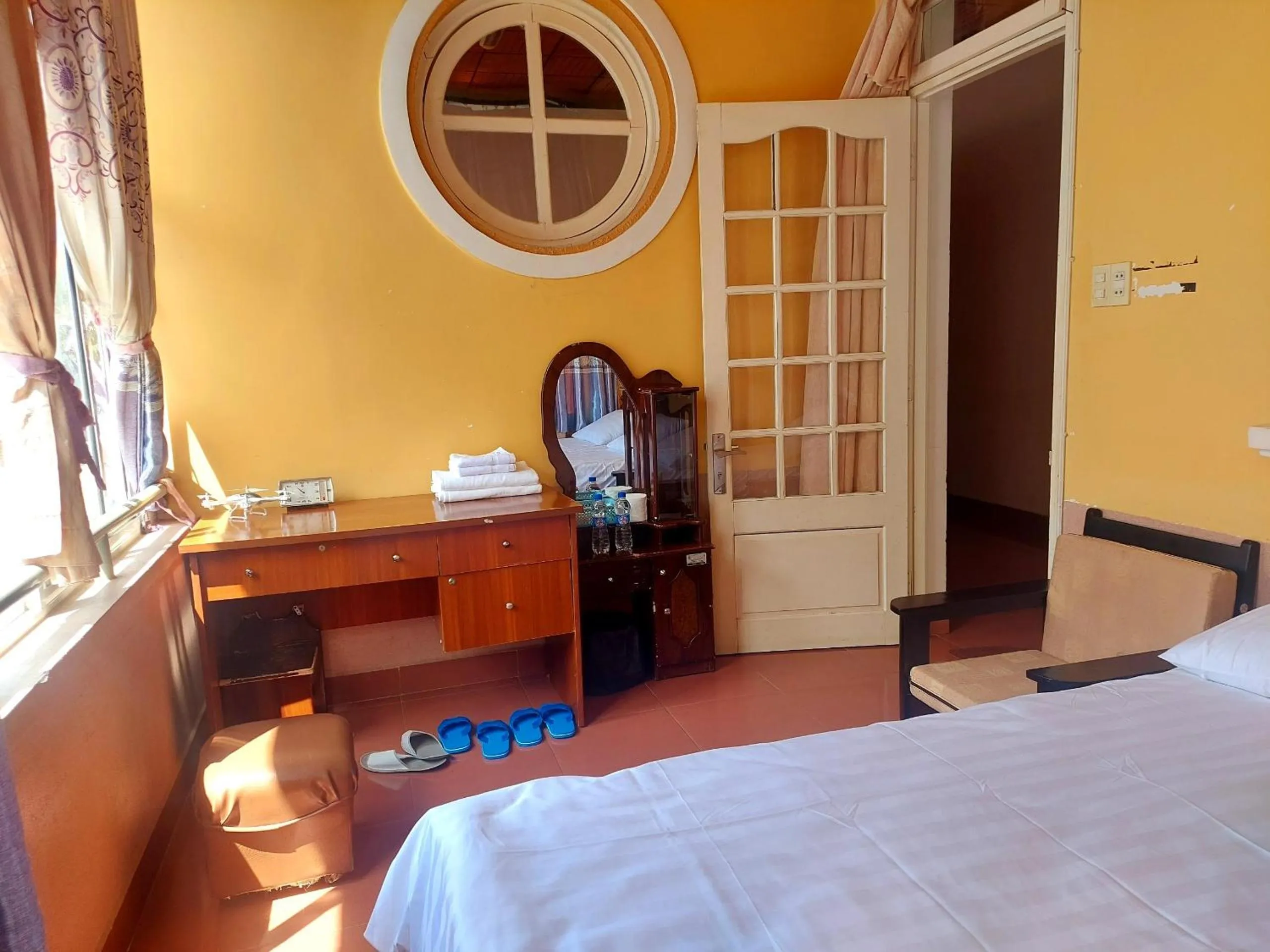 Bedroom, Bed in OYO 1244 H&k Villa