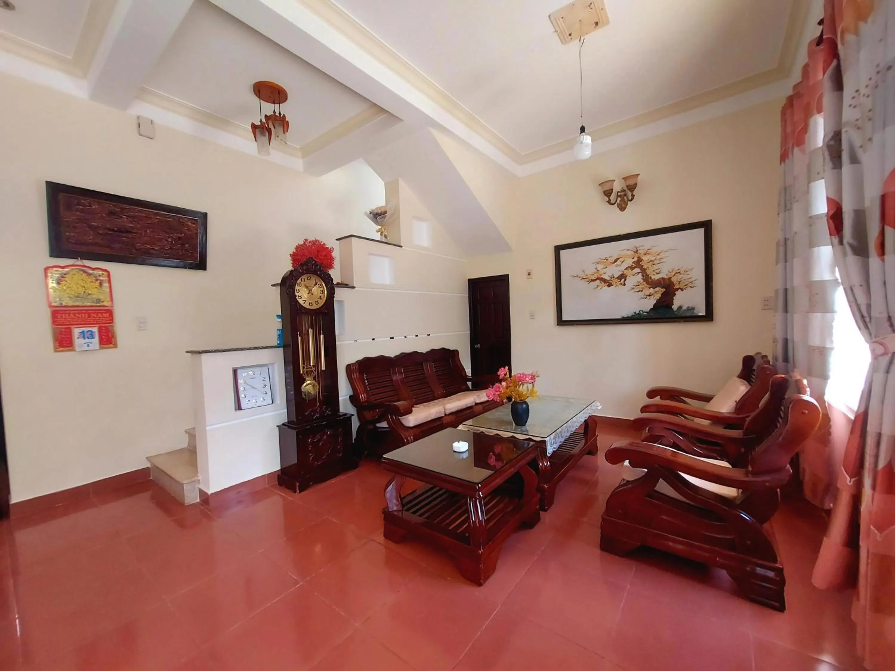 Seating area in OYO 1244 H&k Villa