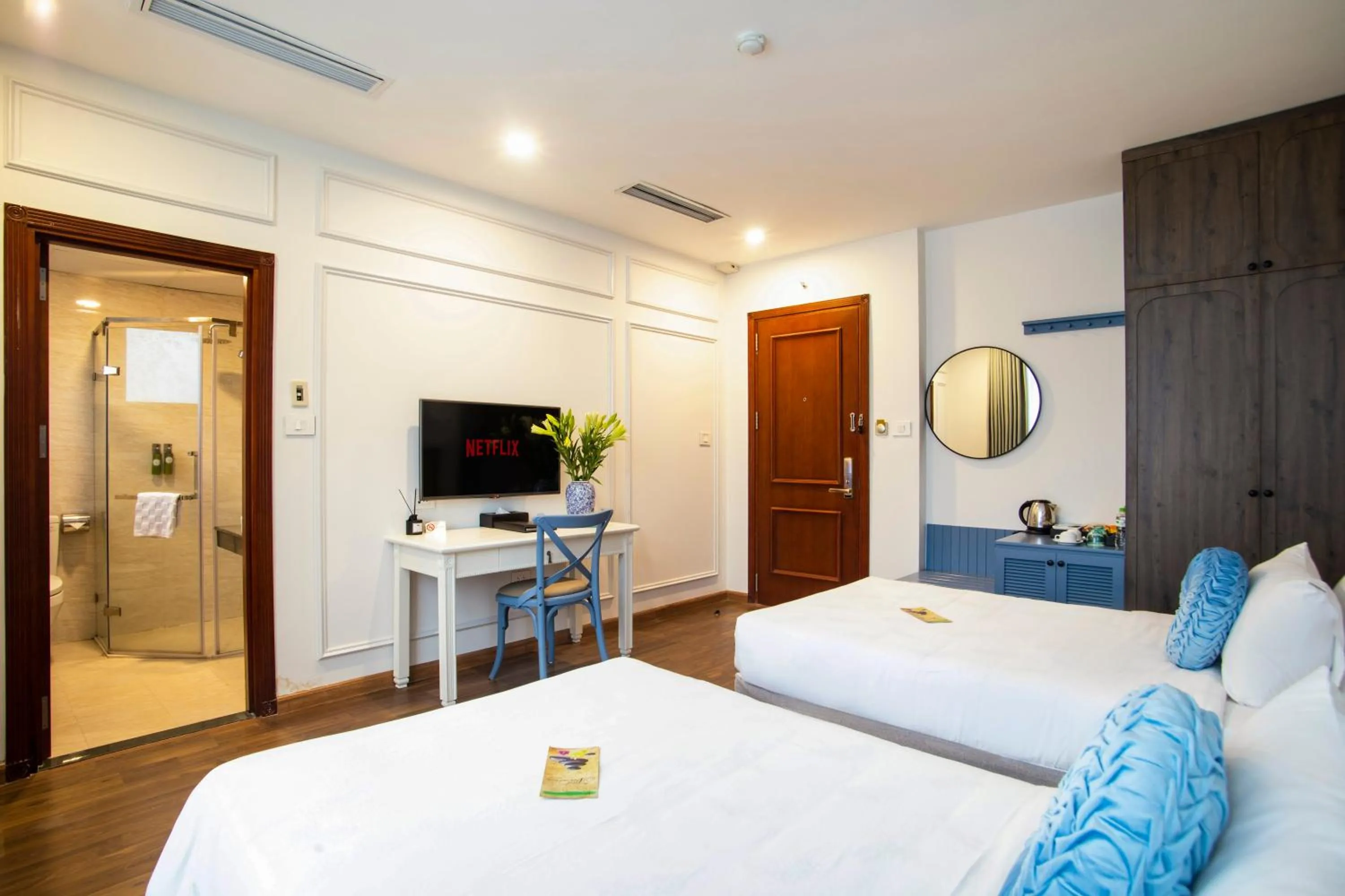 Bathroom, Bed in Western Hanoi Hotel