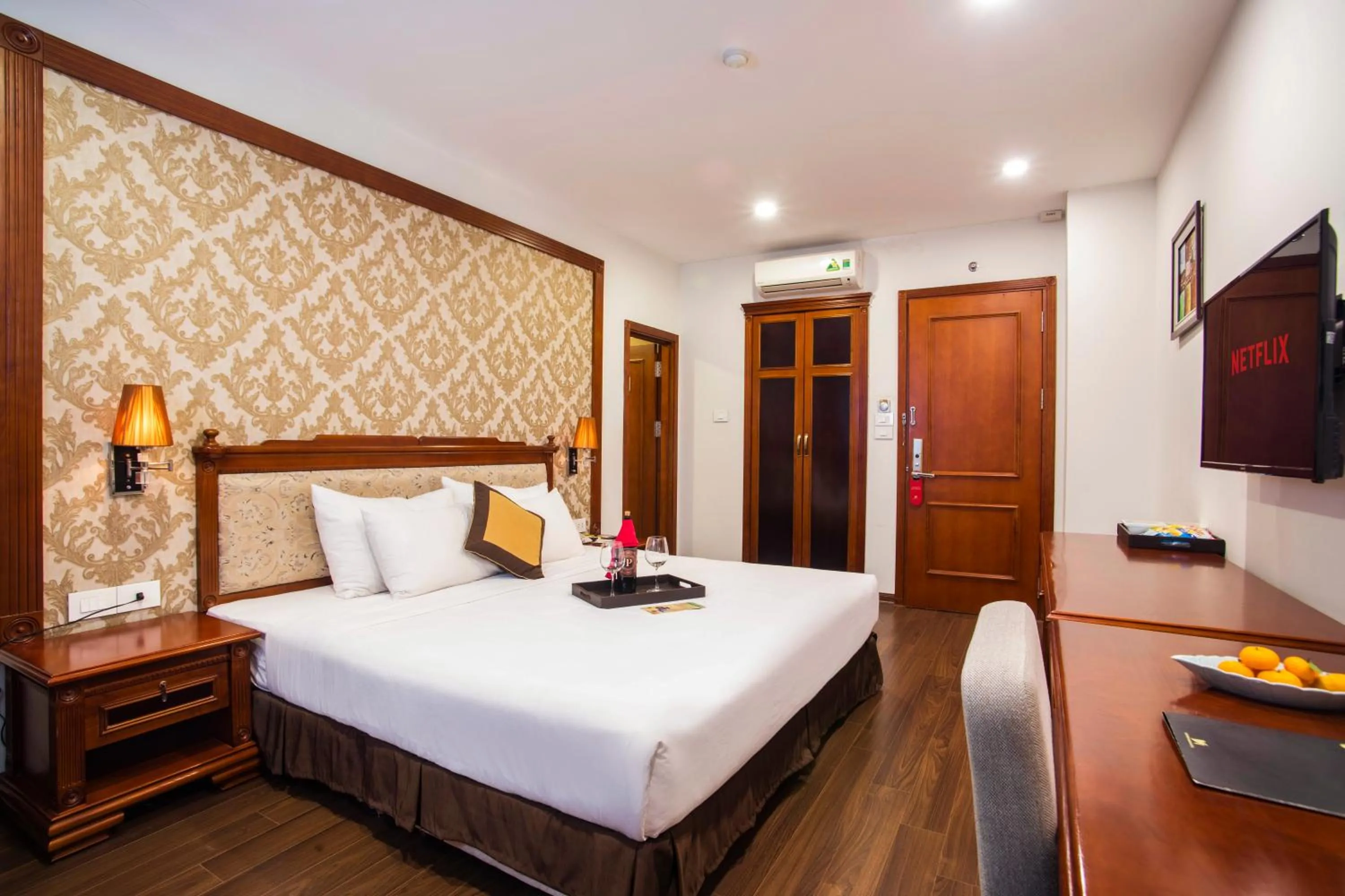 Bedroom, Bed in Western Hanoi Hotel