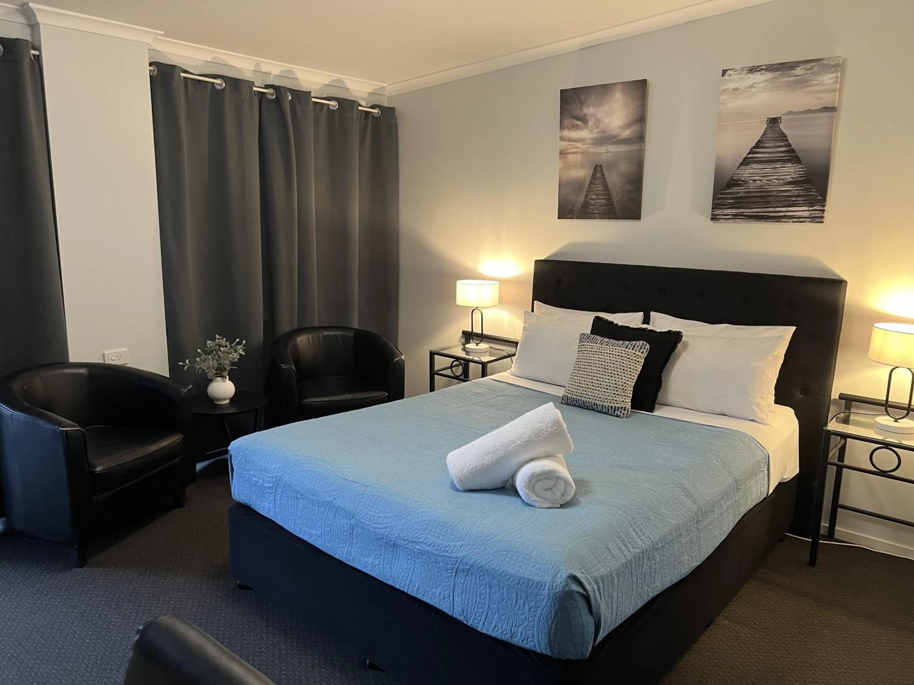 Bed in Jackie Howe Motel