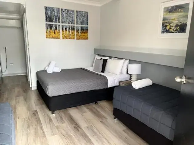 Triple Room in Jackie Howe Motel Triple Room in Jackie Howe Motel