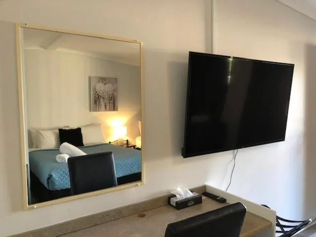 Bed in Jackie Howe Motel